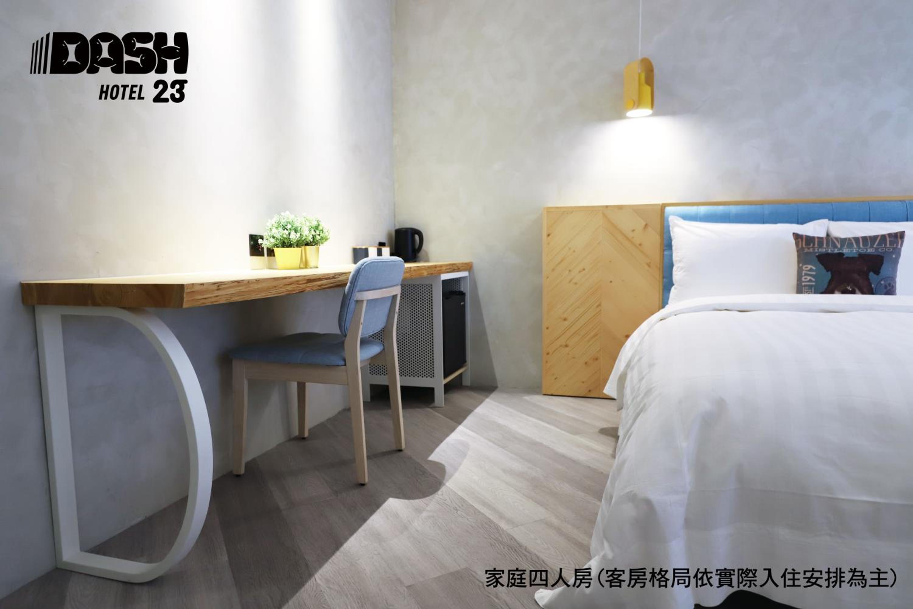 Deluxe Quadruple Room with Bathtub - Photo 4