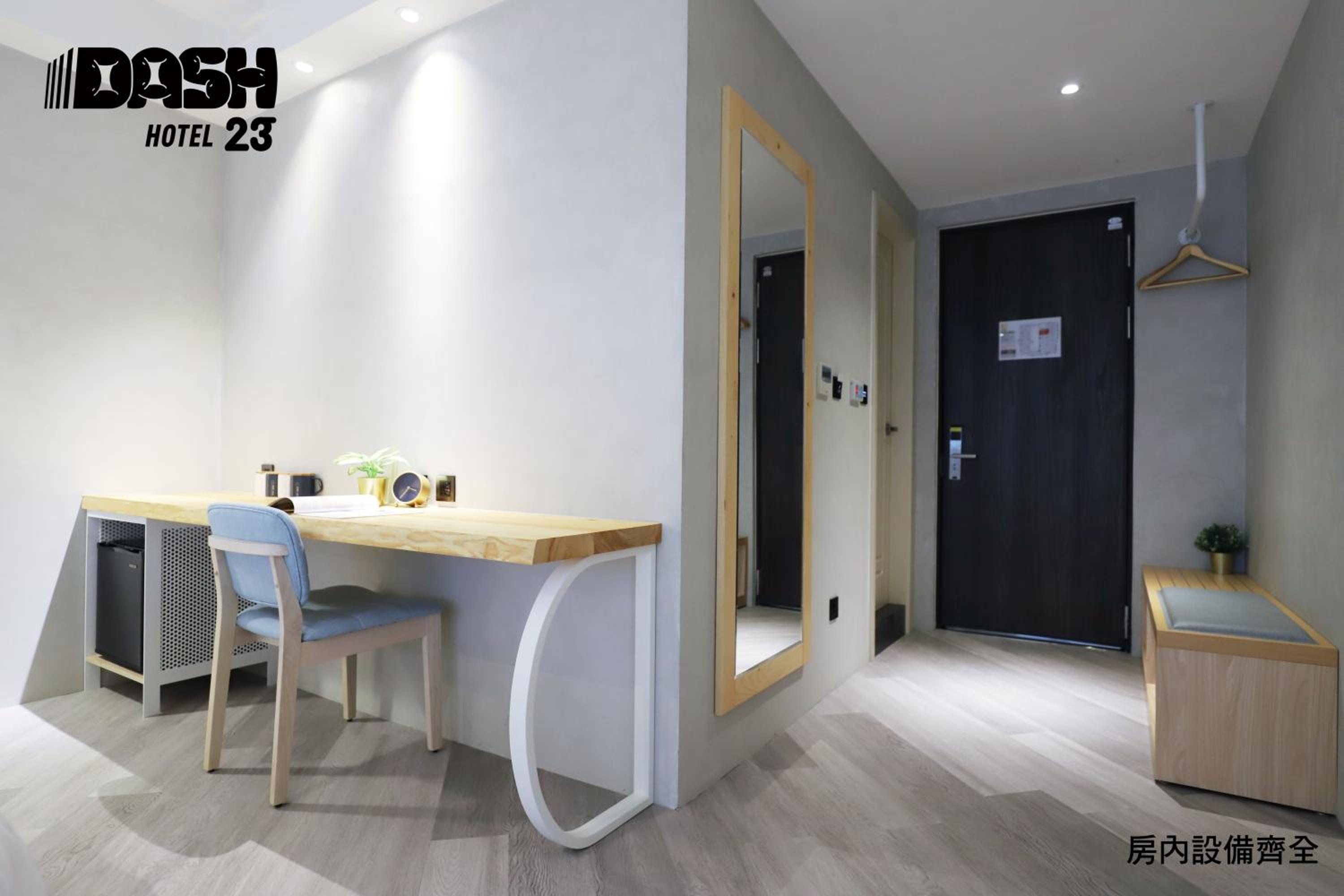 Deluxe Quadruple Room with Bathtub - Photo 6