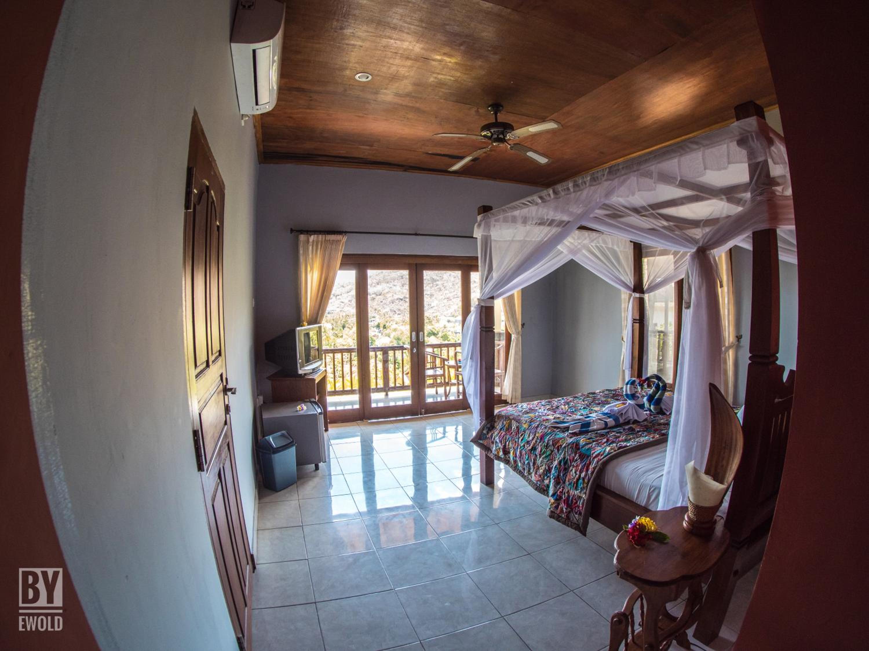 Standard Triple Room with Sea View - Photo 1