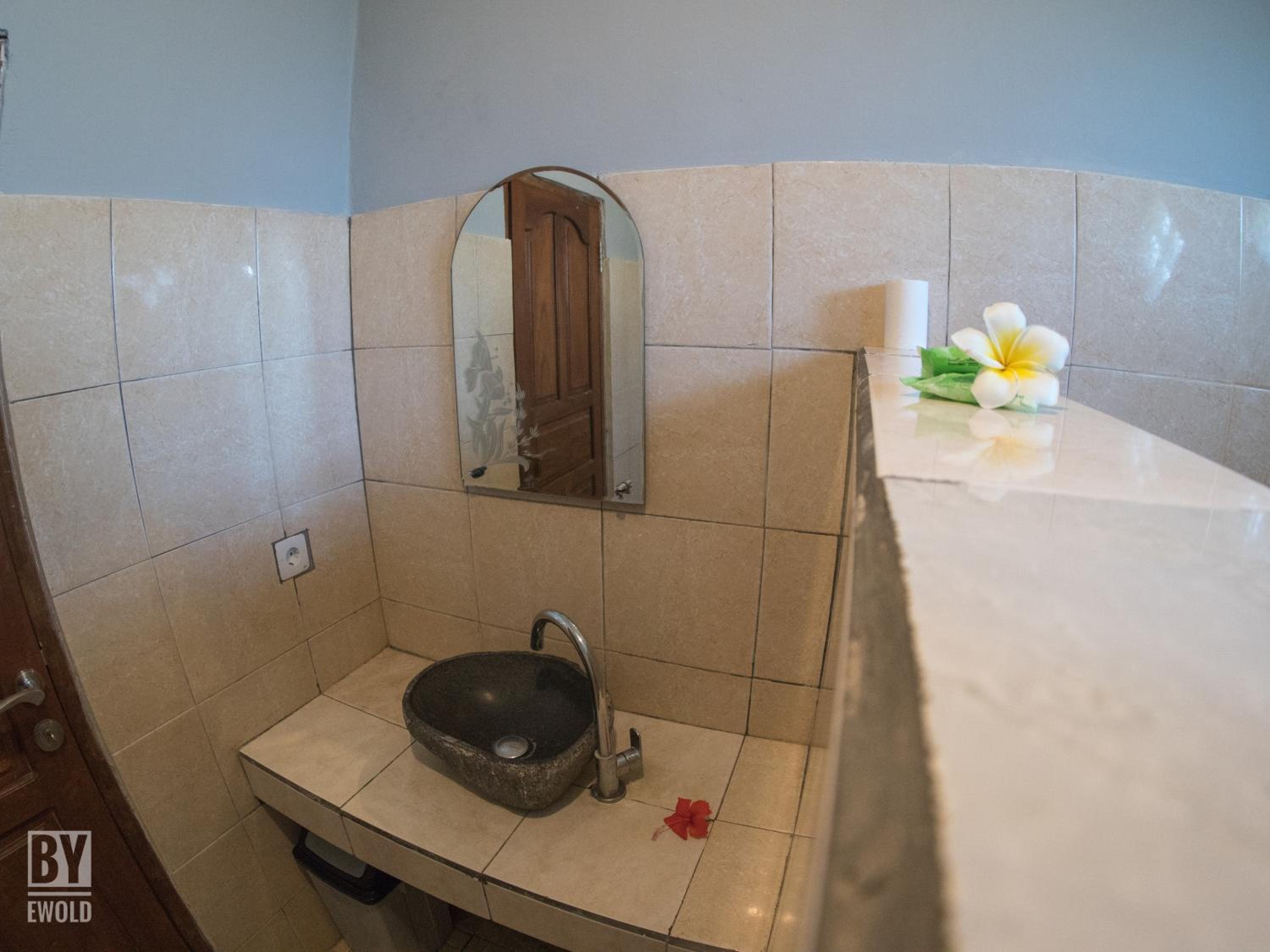 Standard Double Room with Garden View - Photo 9