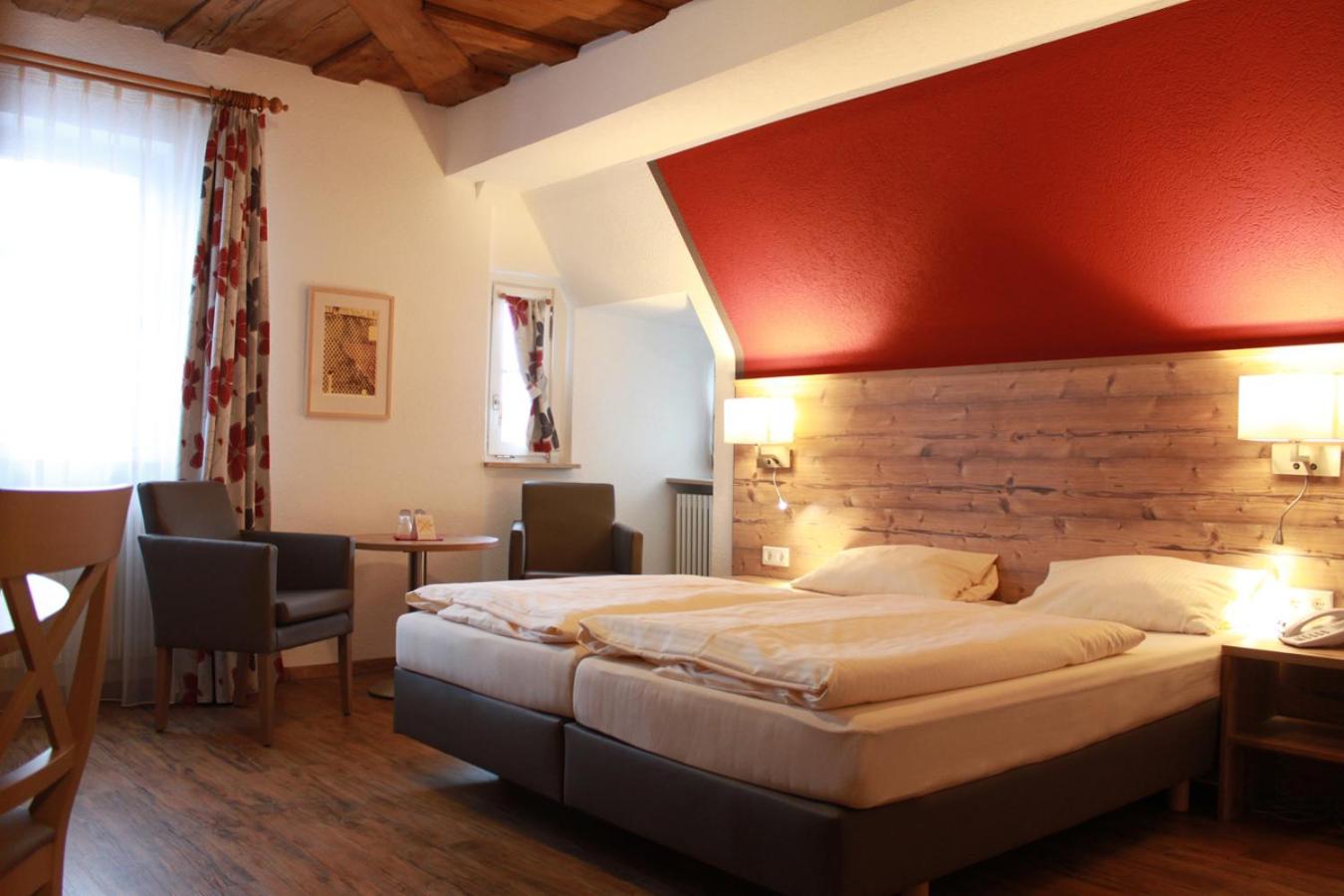 Double Room - Photo 10
