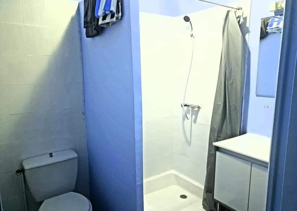 Standard Double Room - Photo 6