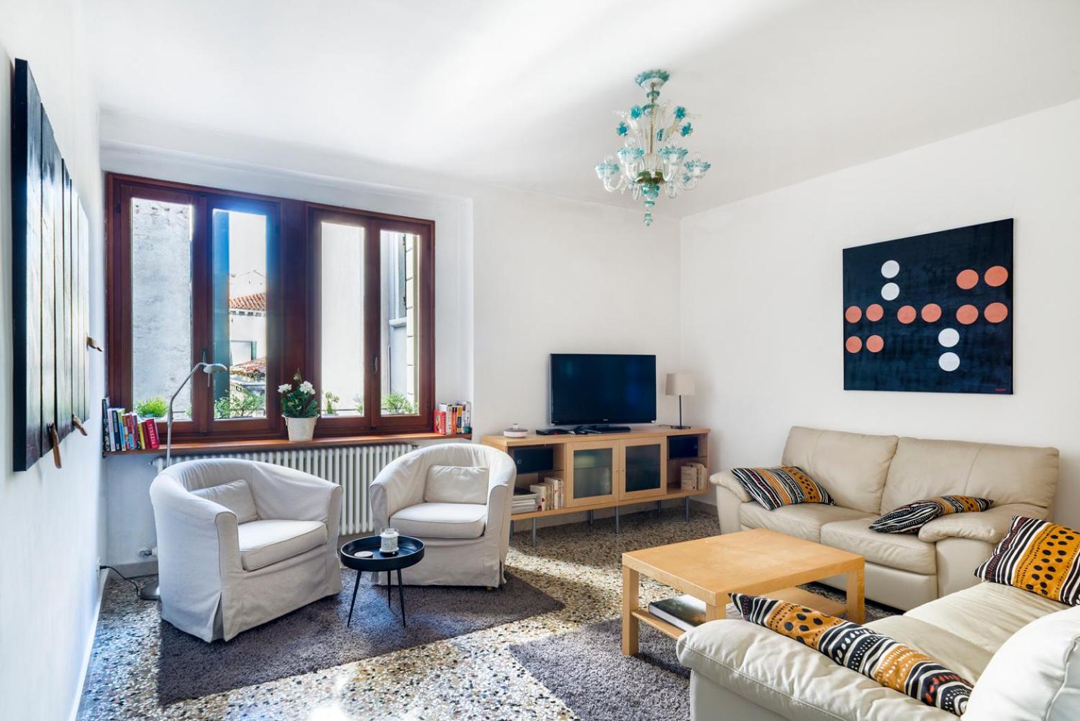 Apartment photo 1