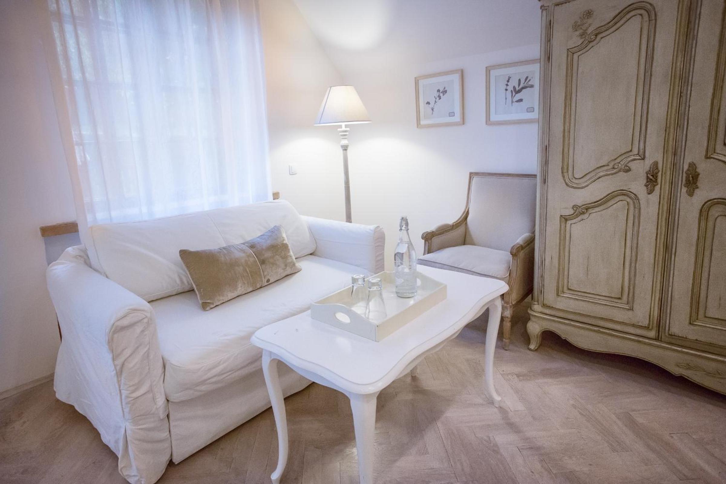 Deluxe Double or Twin Room photo 1