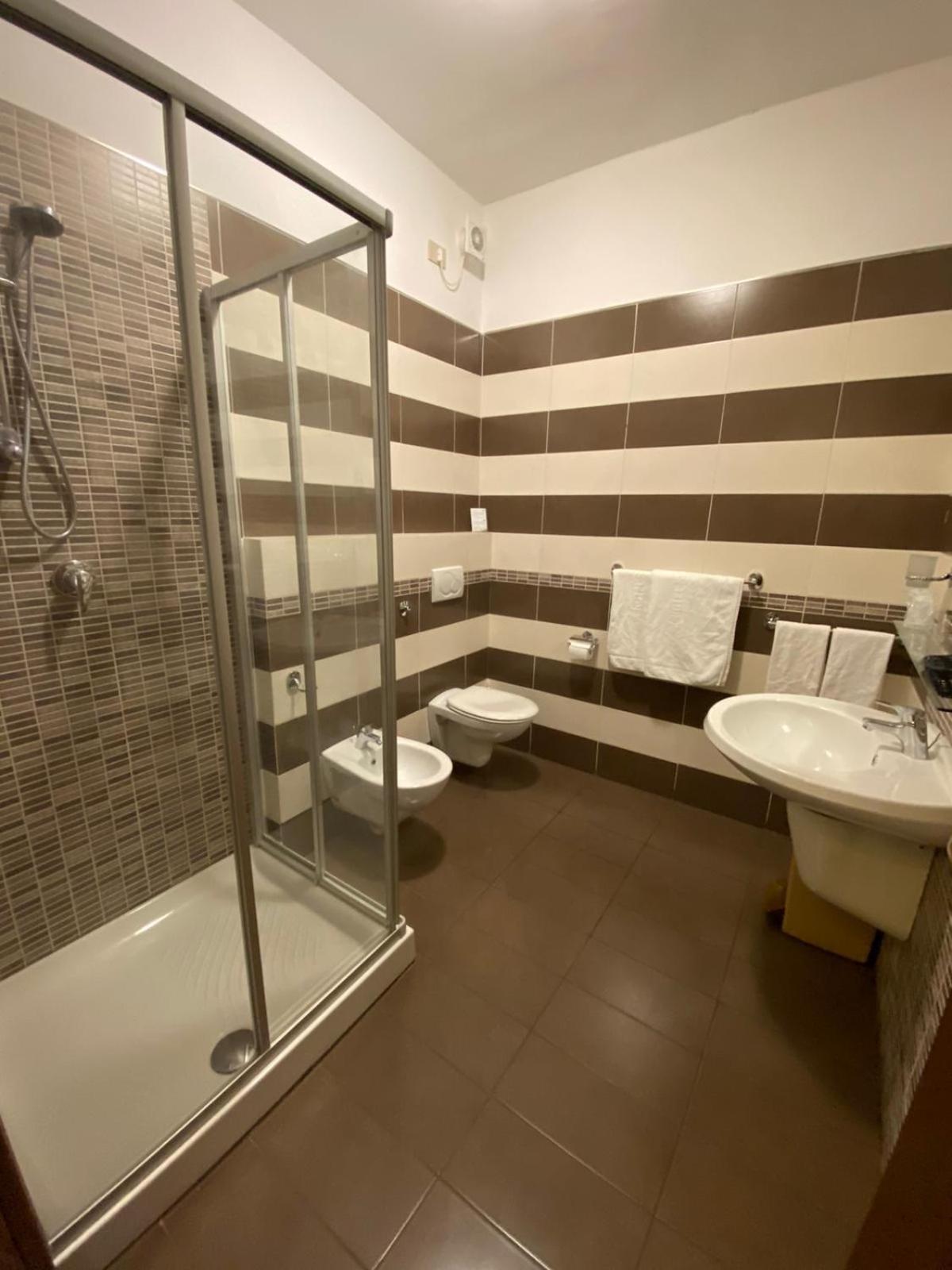 Habitación familiar con baño privado