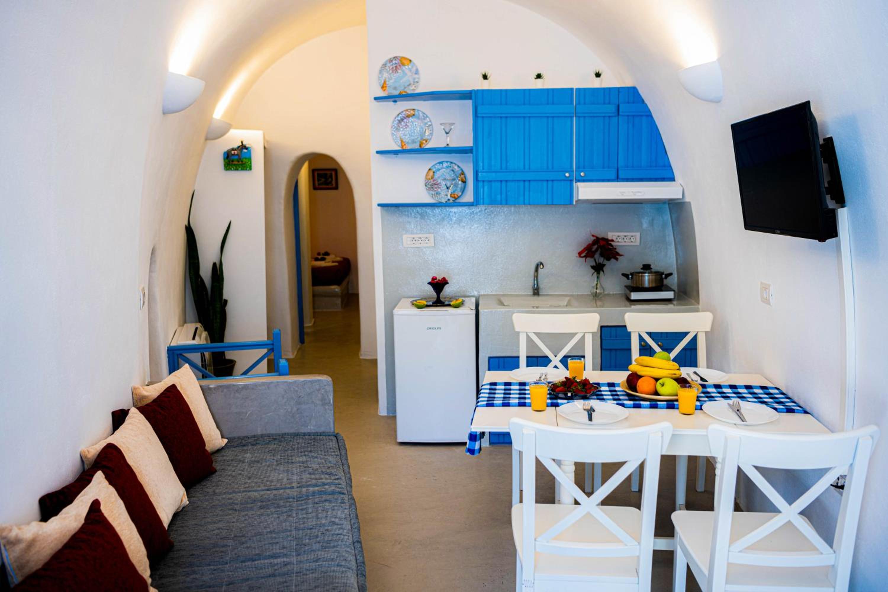 Two-Bedroom Apartment - Photo 6