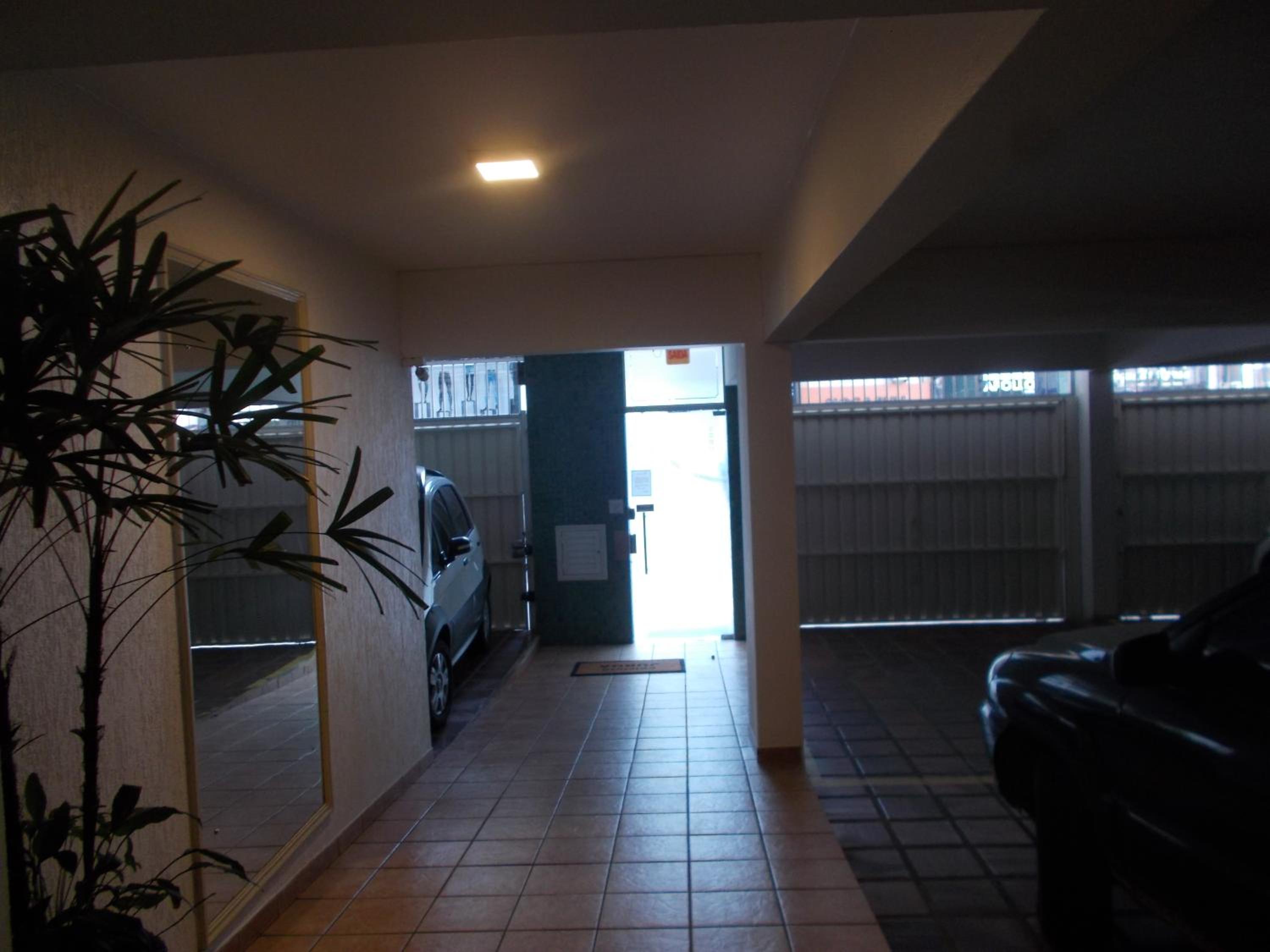 Two-Bedroom Apartment - Photo 2