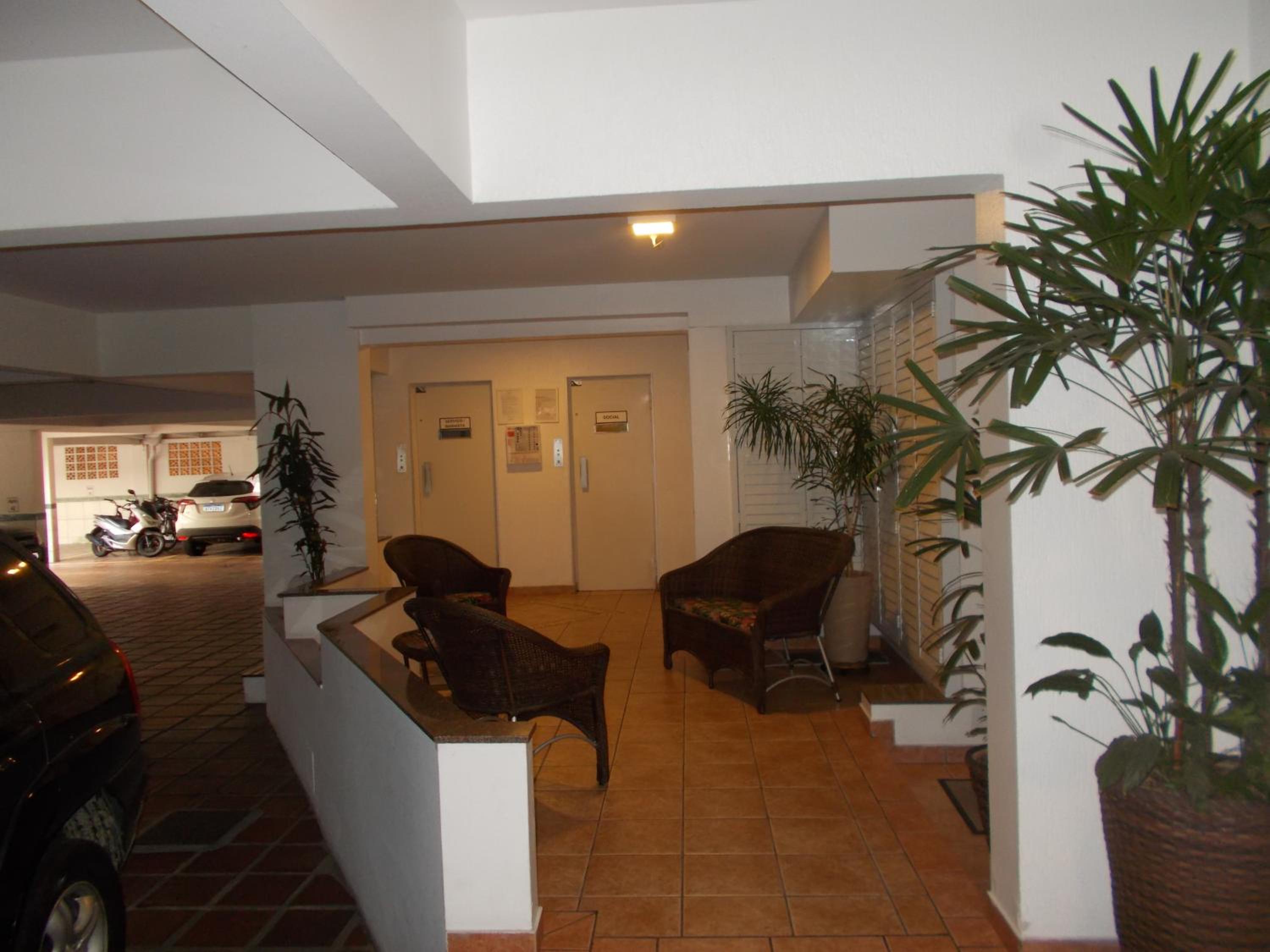 Two-Bedroom Apartment - Photo 3