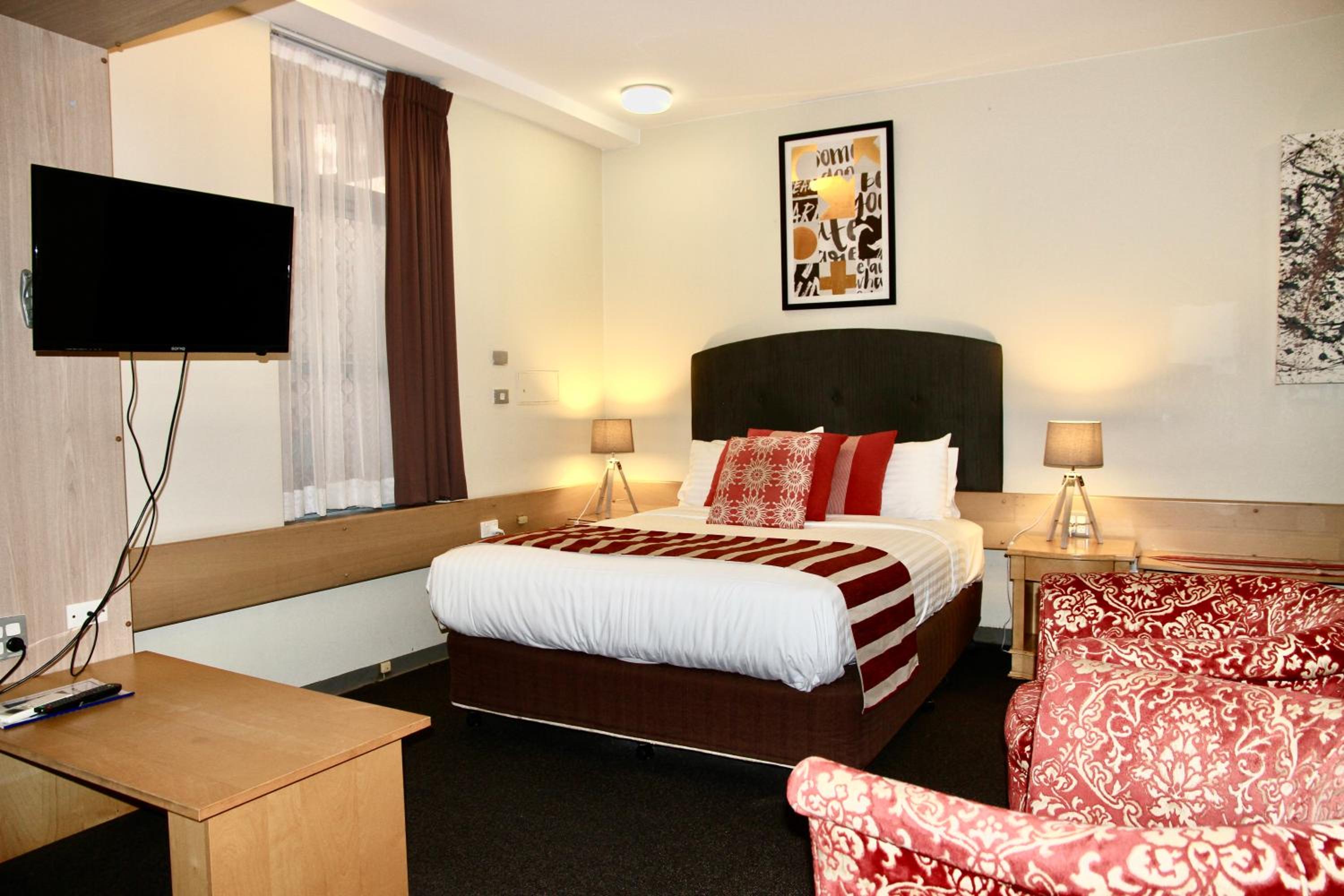 Family Room - Photo 6