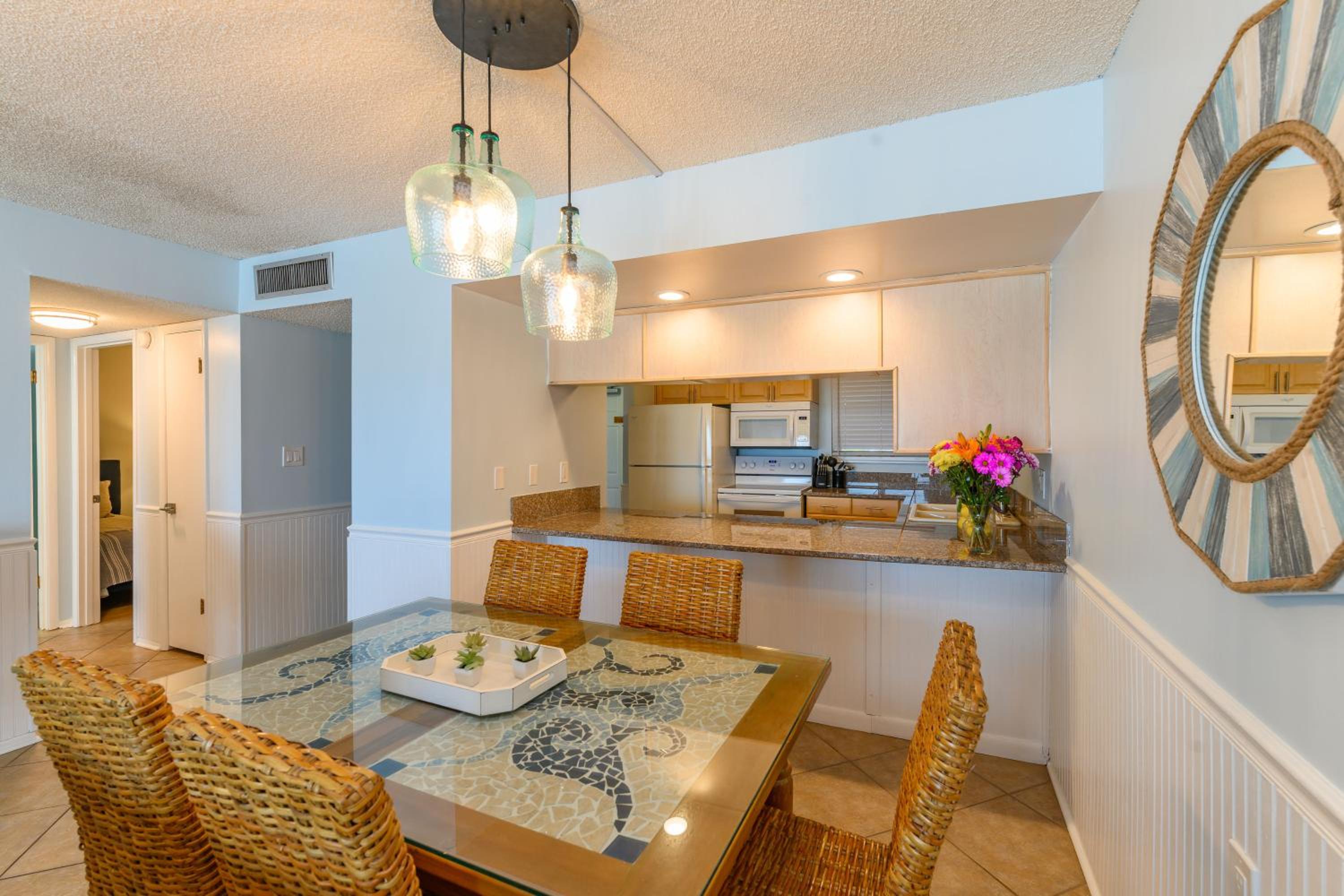 Deluxe Two-Bedroom Apartment - Oceanfront - Unit #220 photo 3