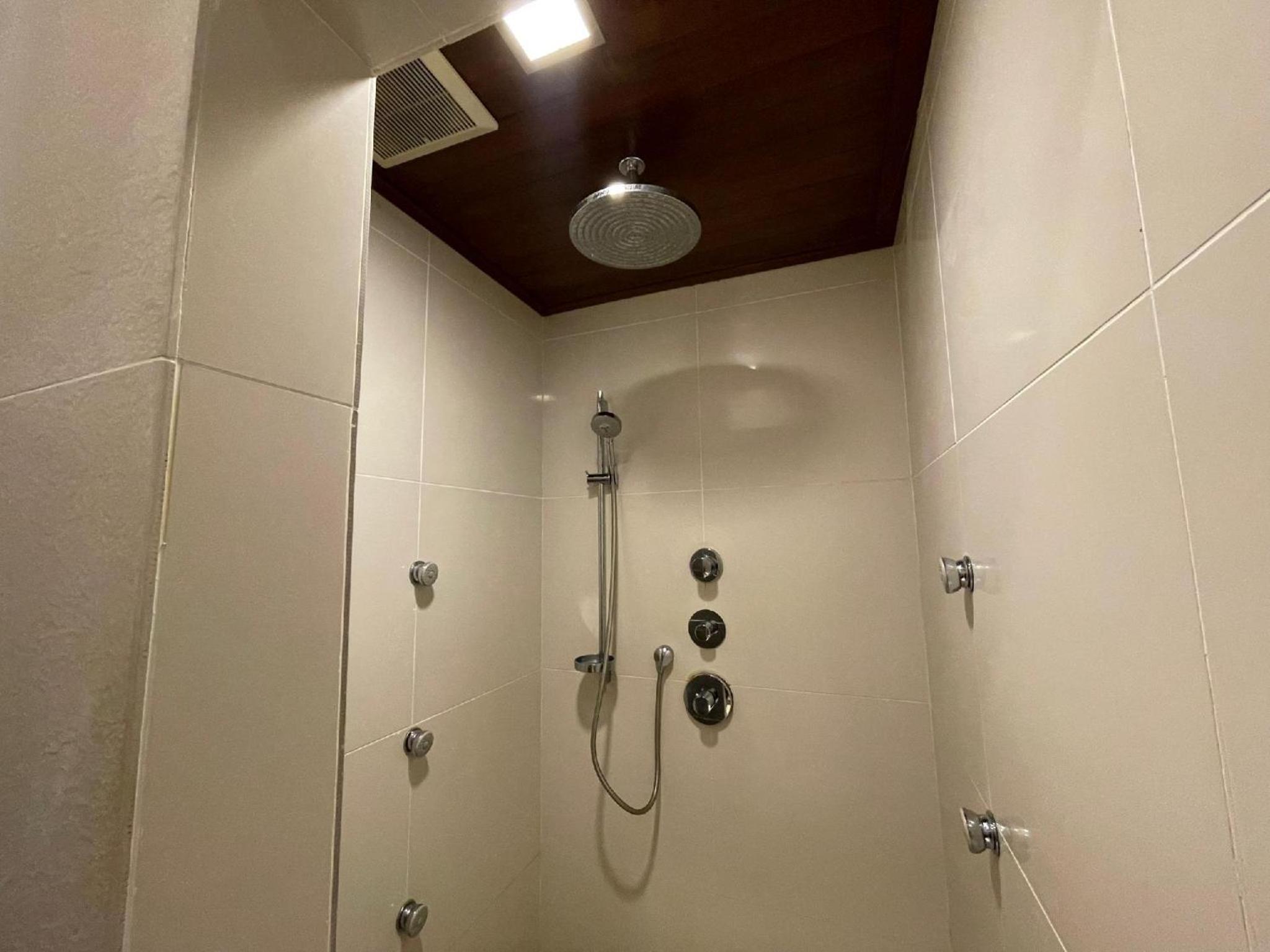 Suite with City View