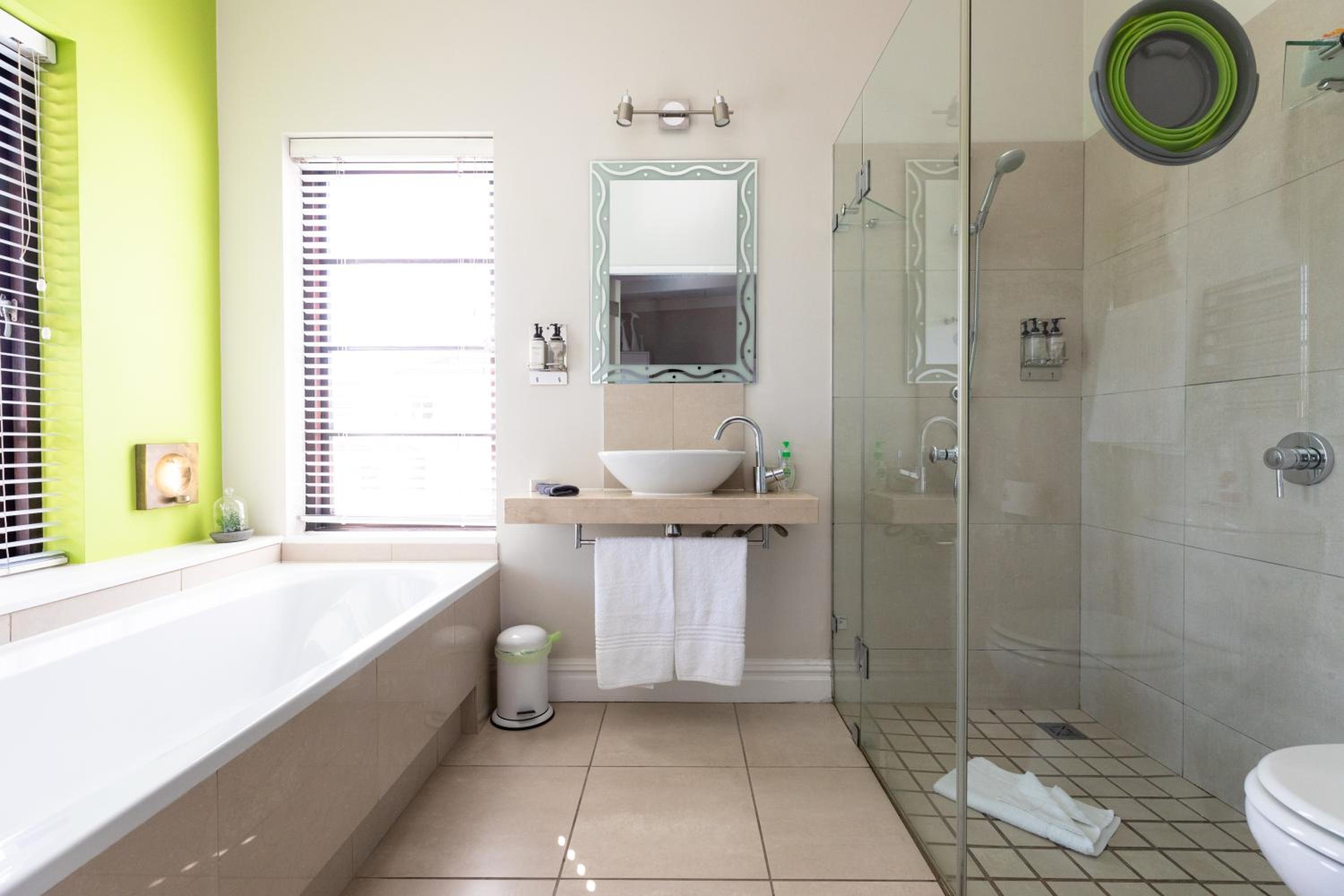 Double Room - Photo 11