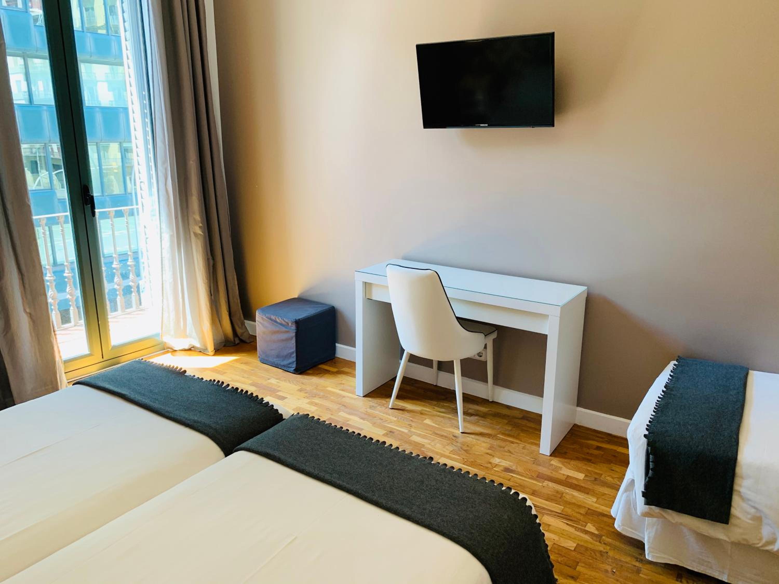 Triple Room with Private External Bathroom photo 3