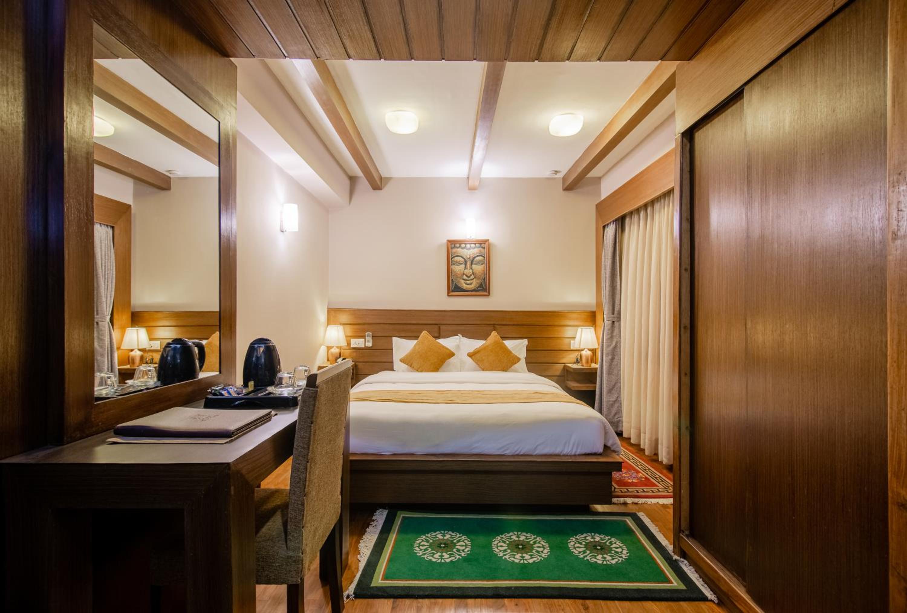 Deluxe Double or Twin Room - Photo 8