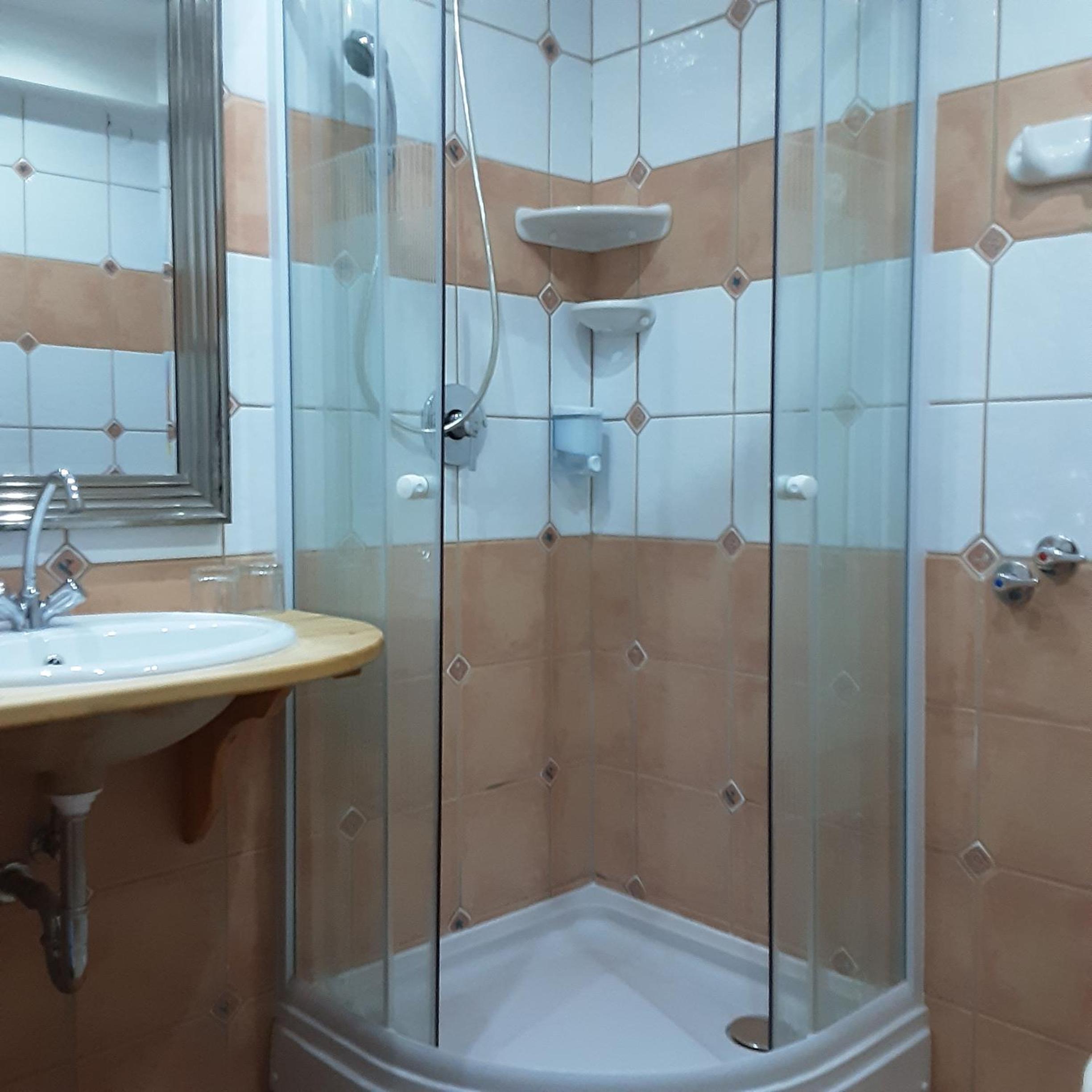 Quadruple Room with Bathroom