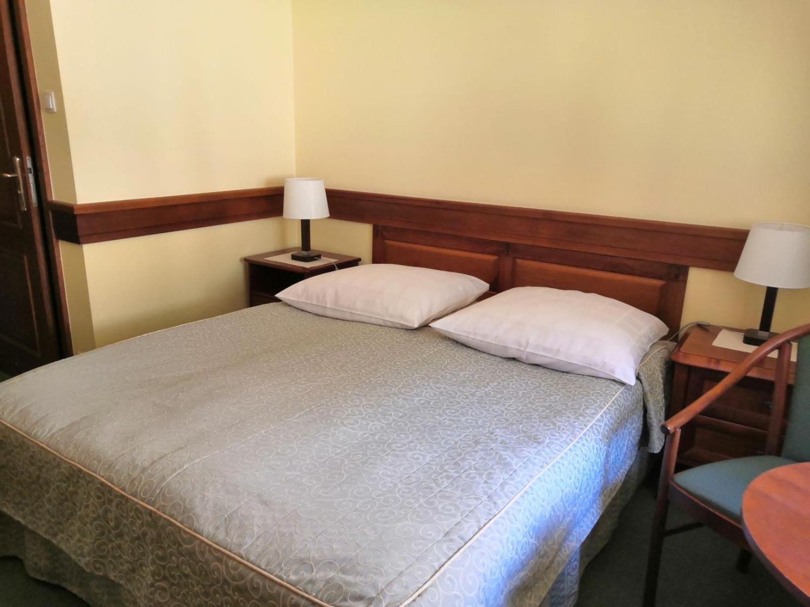 Economy Double Room photo 2