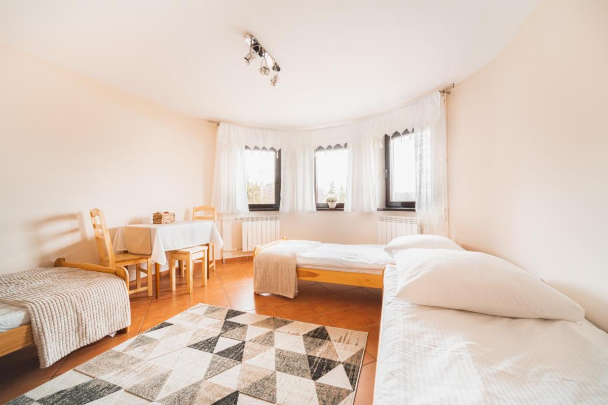 Triple Room with Private Bathroom - Photo 1