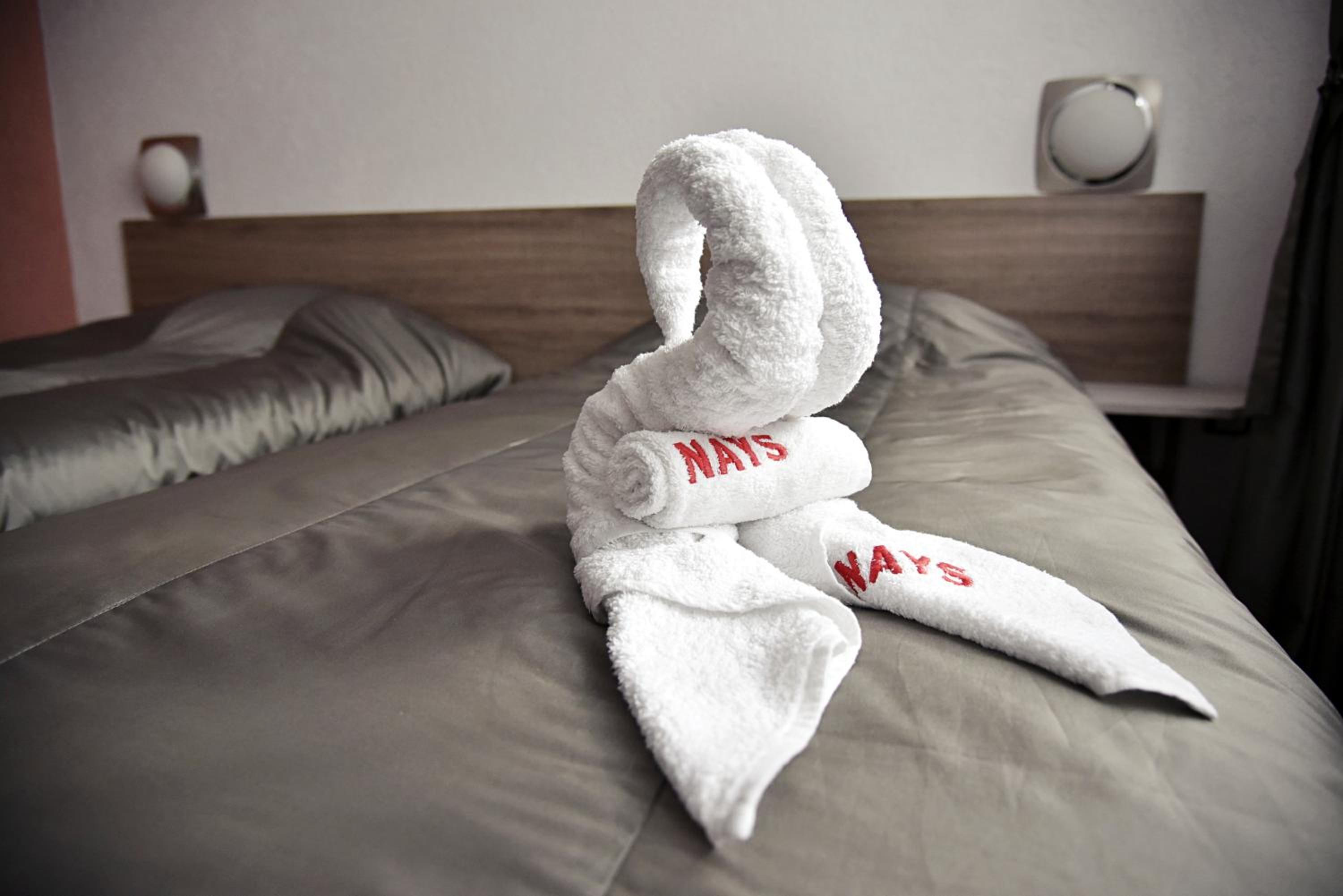 Twin Room - Photo 6