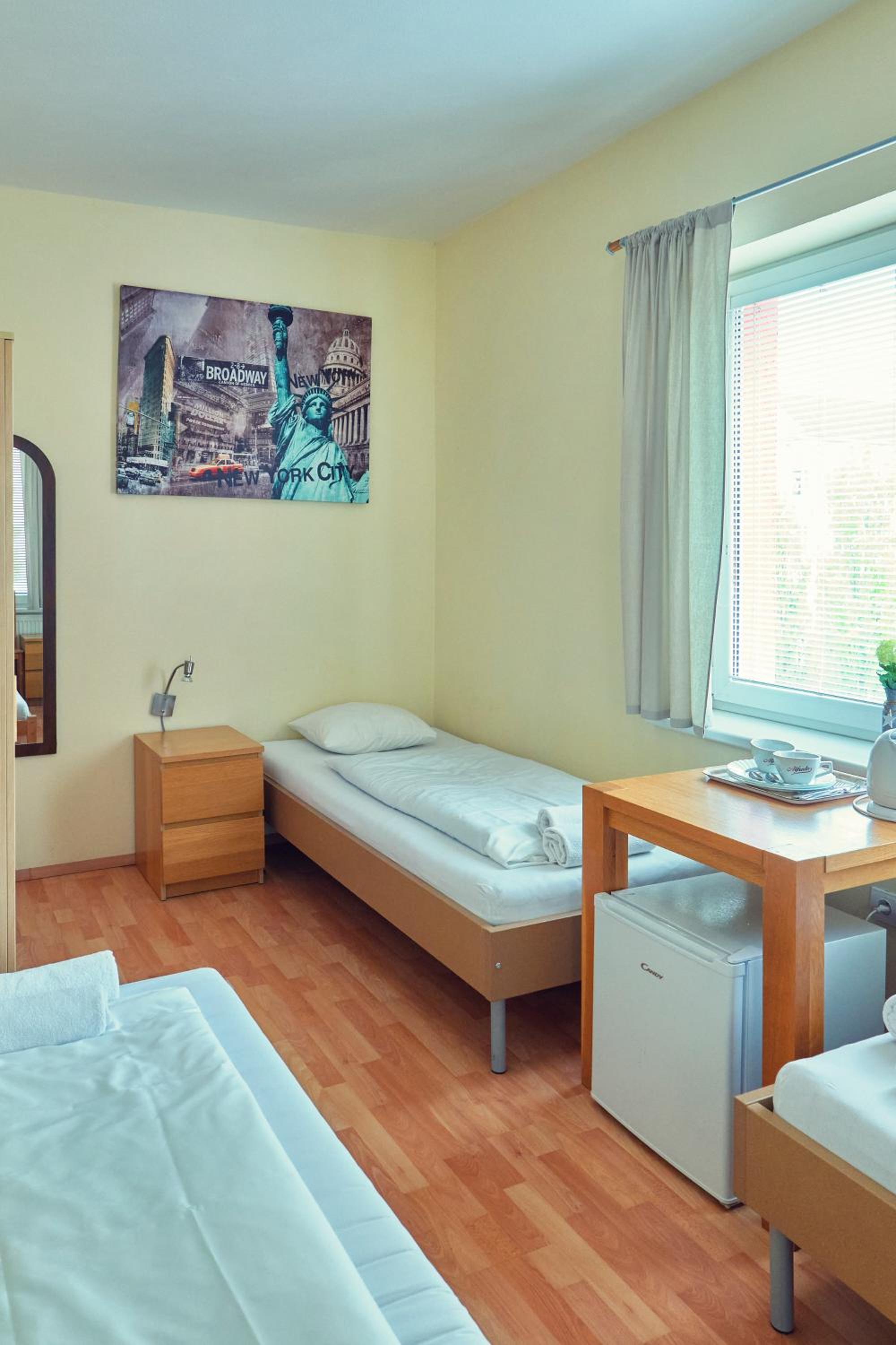 Double or Twin Room with Bathroom photo 1