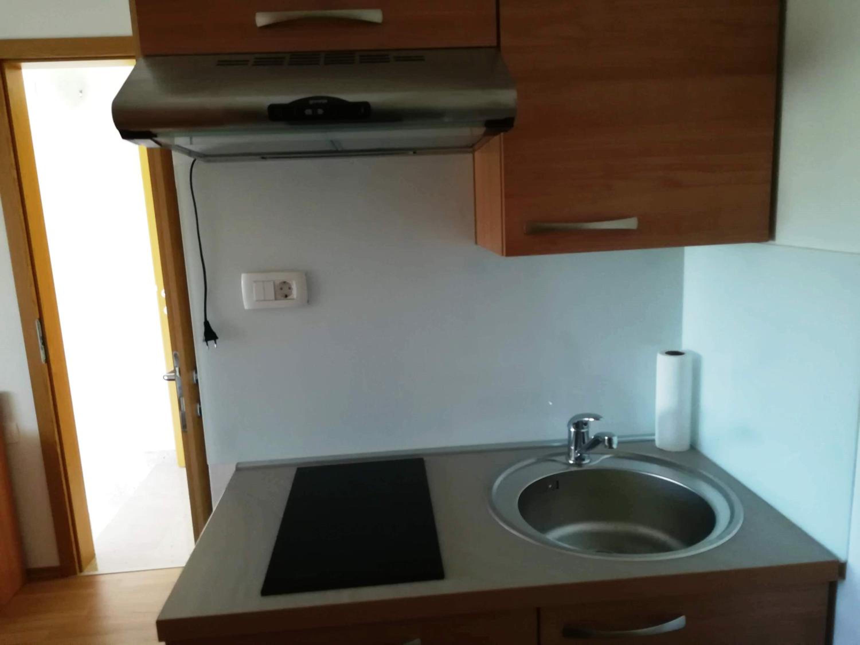 One-Bedroom Apartment - Photo 4