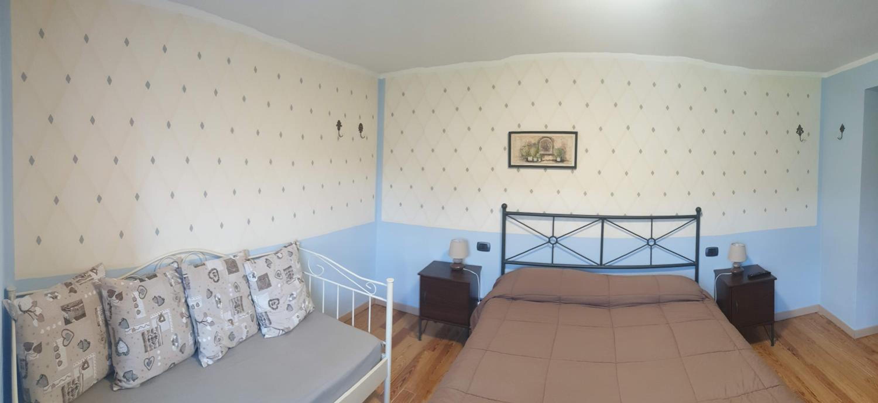 Family Room with Private Bathroom photo 1