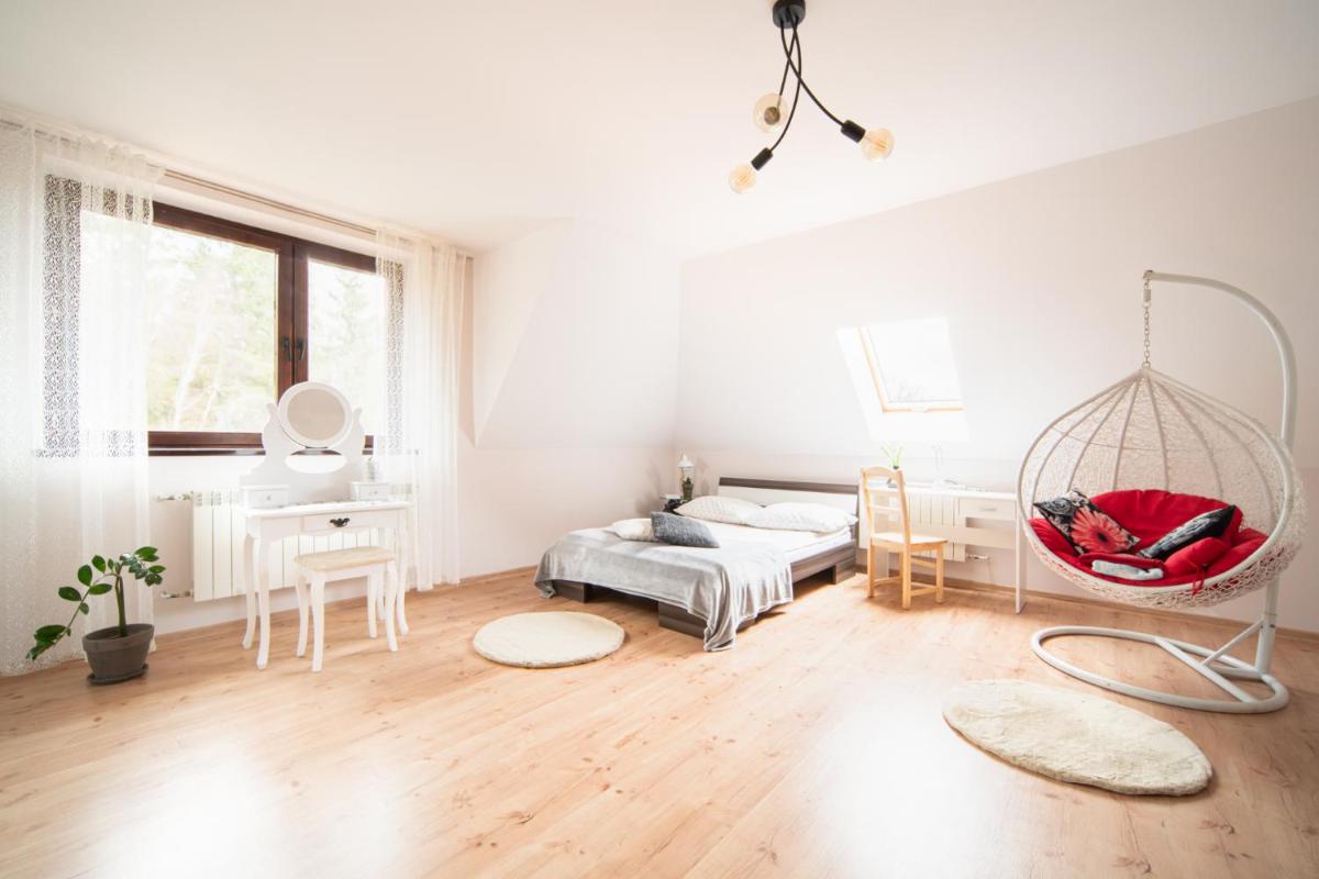 Quadruple Room with Private Bathroom - Photo 1