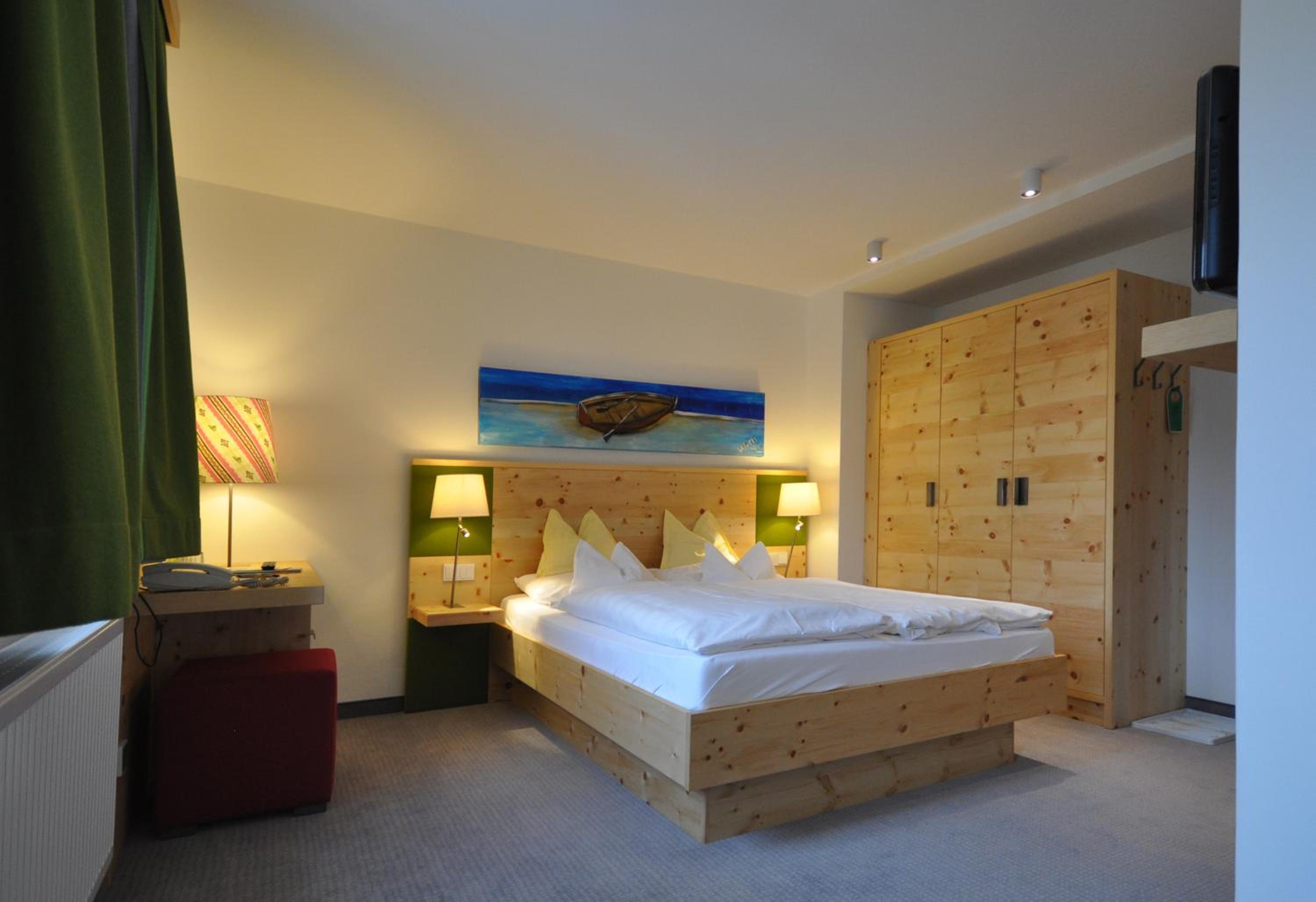 Economy Double Room photo 3