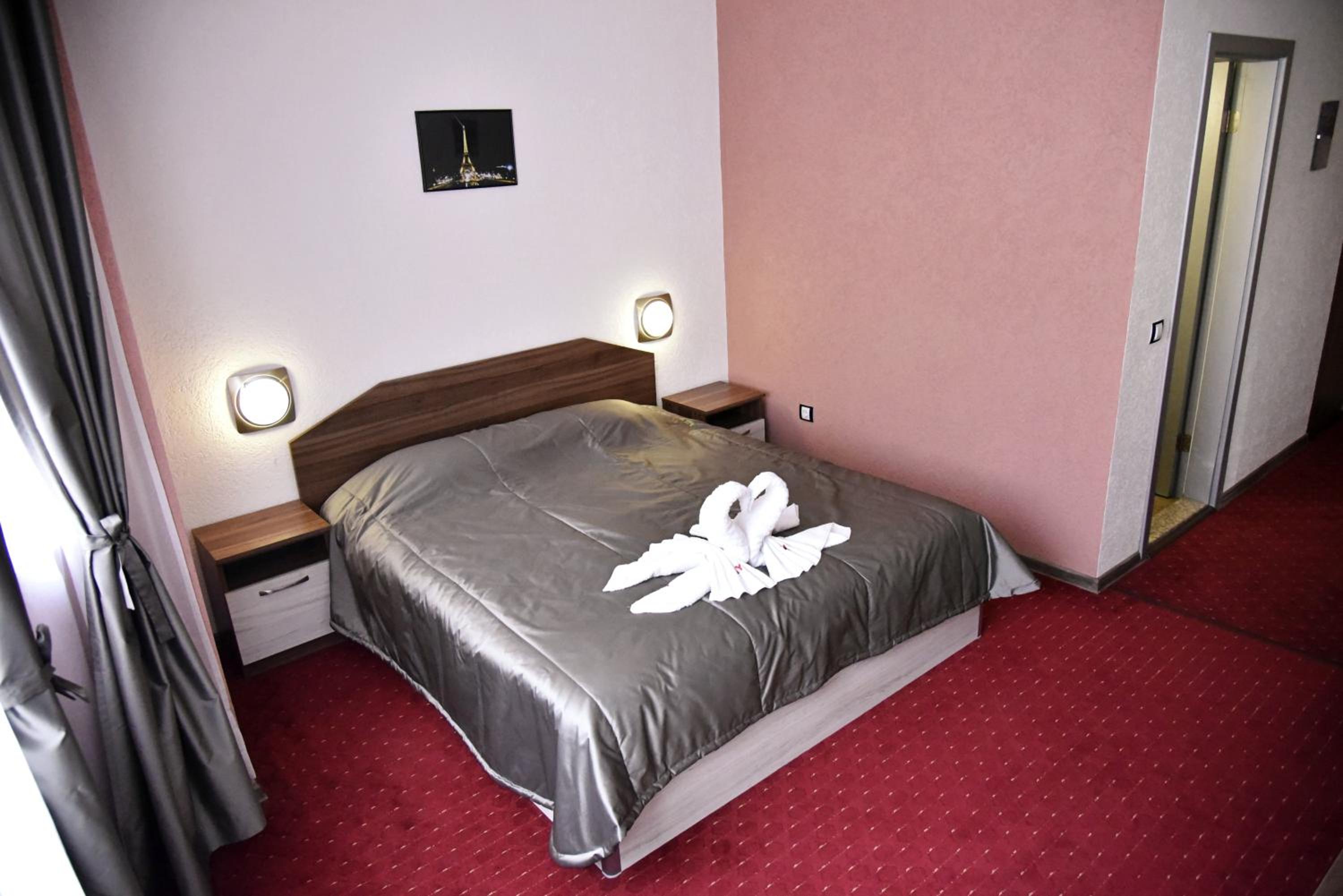 Deluxe Double Room - Photo 1