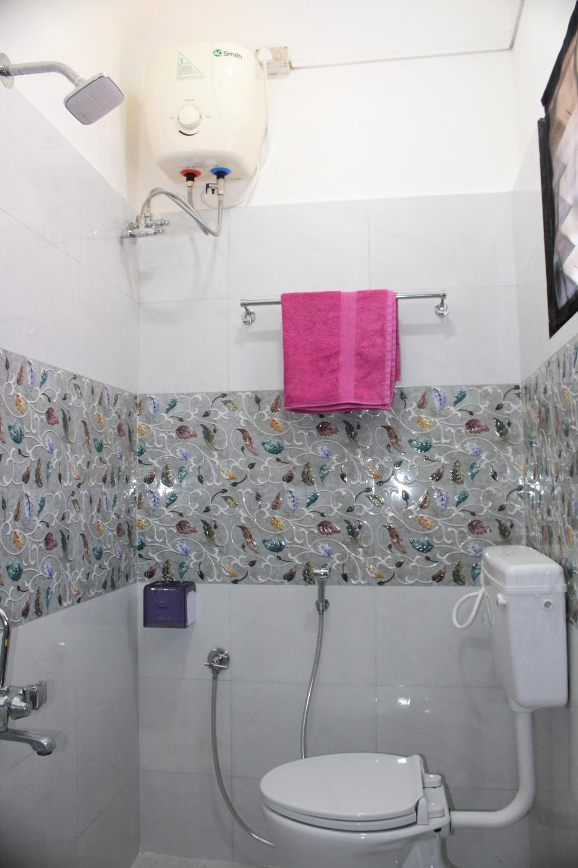 Budget Single Room photo 3