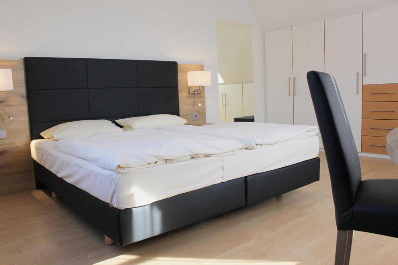 Double Room - Photo 3
