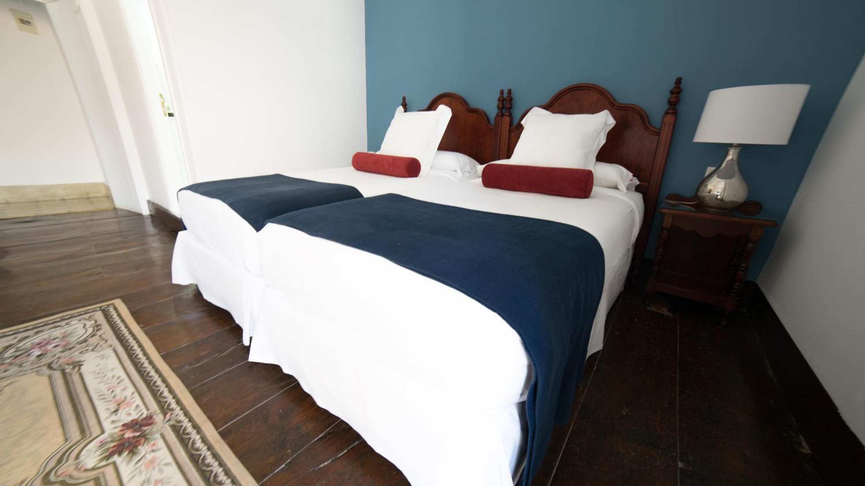 Single Room photo 2