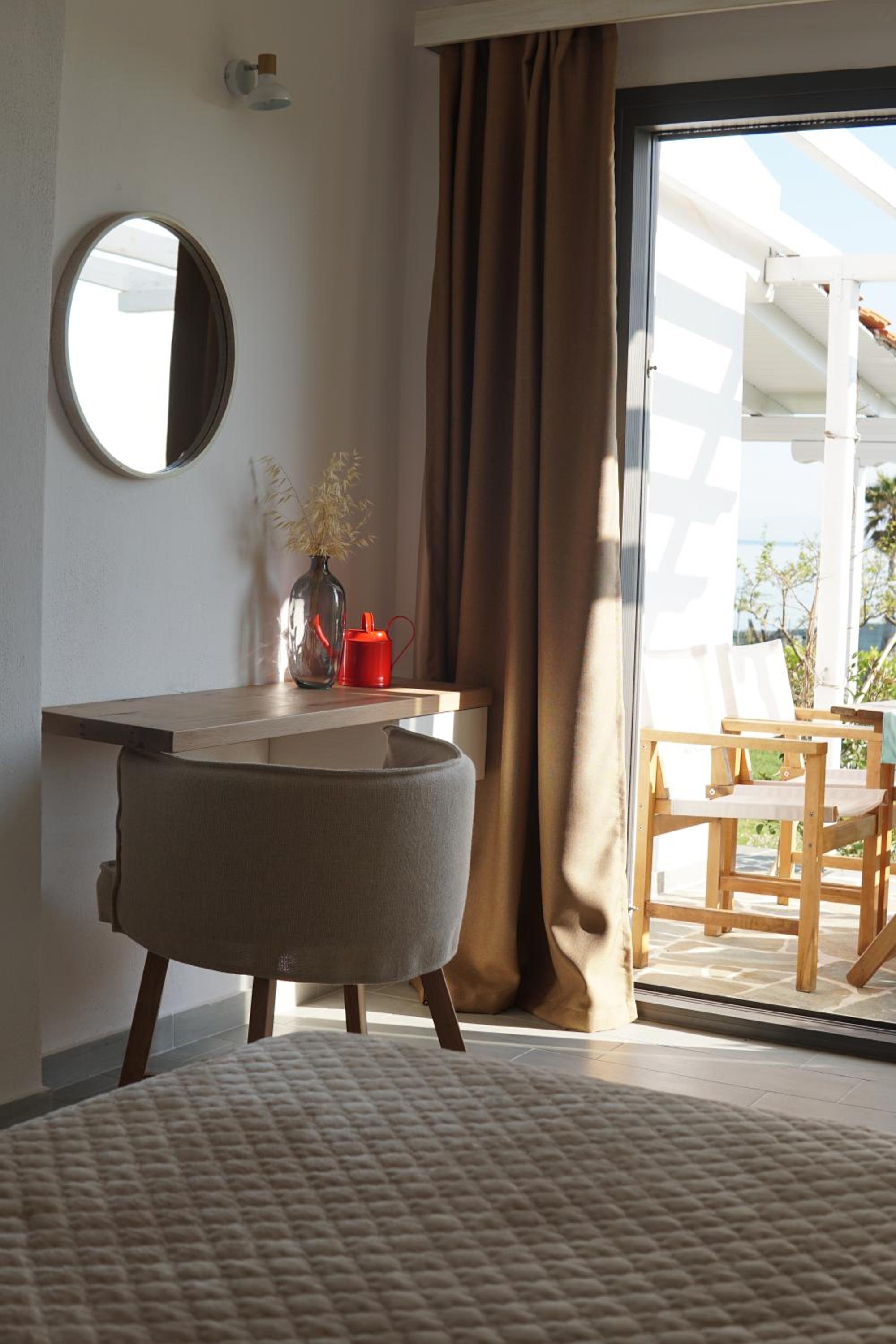 Studio Apartment with Sea View photo 2