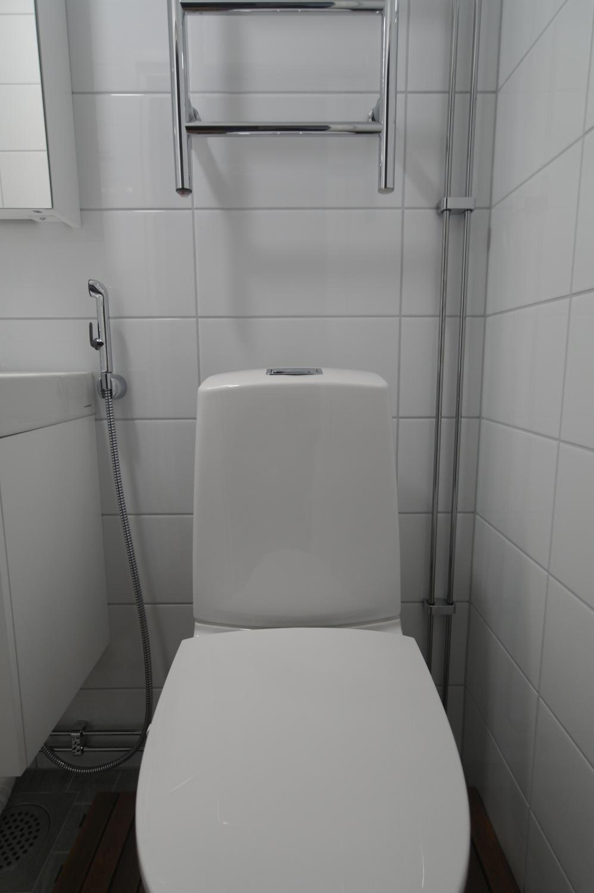 Studio Apartment - Photo 14