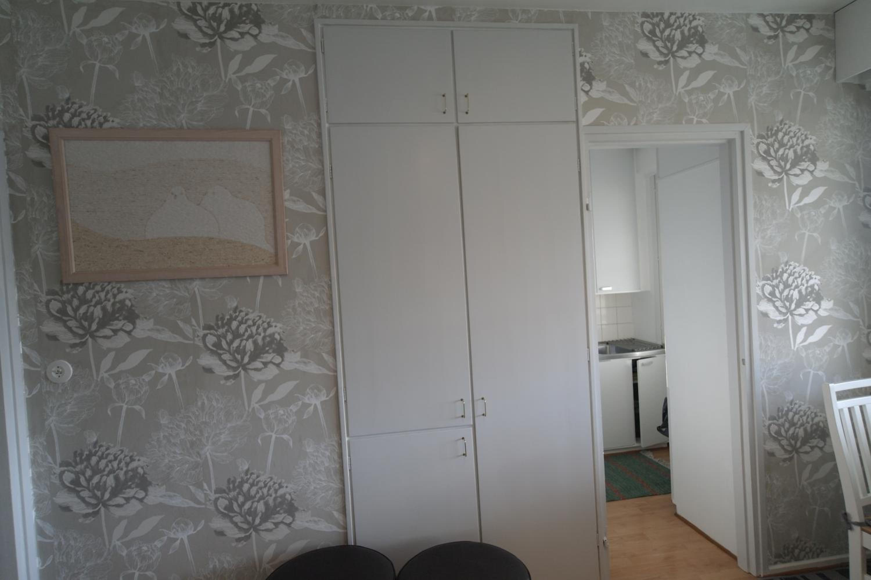 Studio Apartment - Photo 28