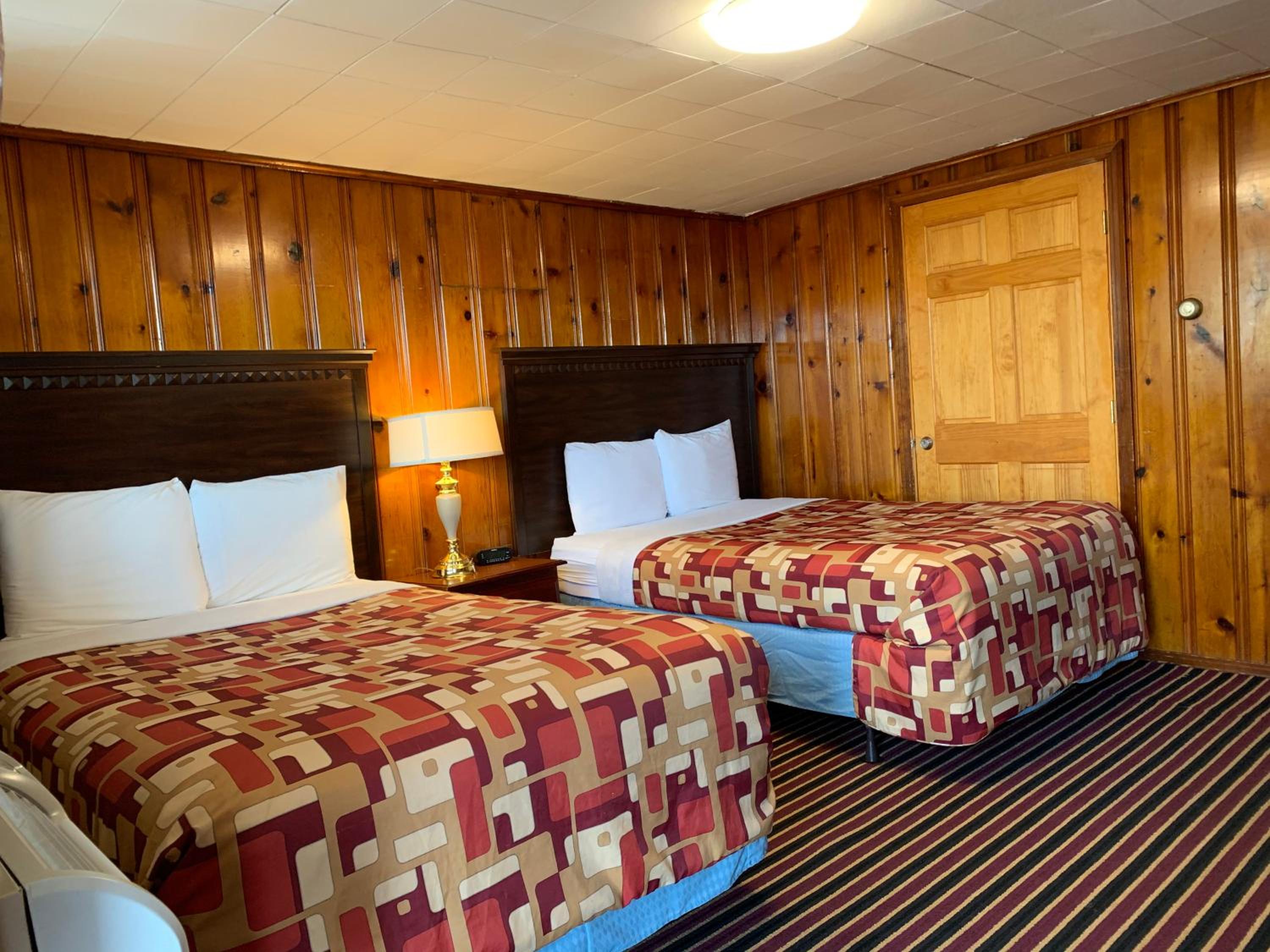 Standard Double Room with Two Double Beds photo 3