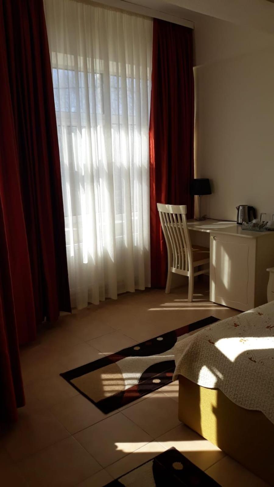 Classic Double Room - Photo 12