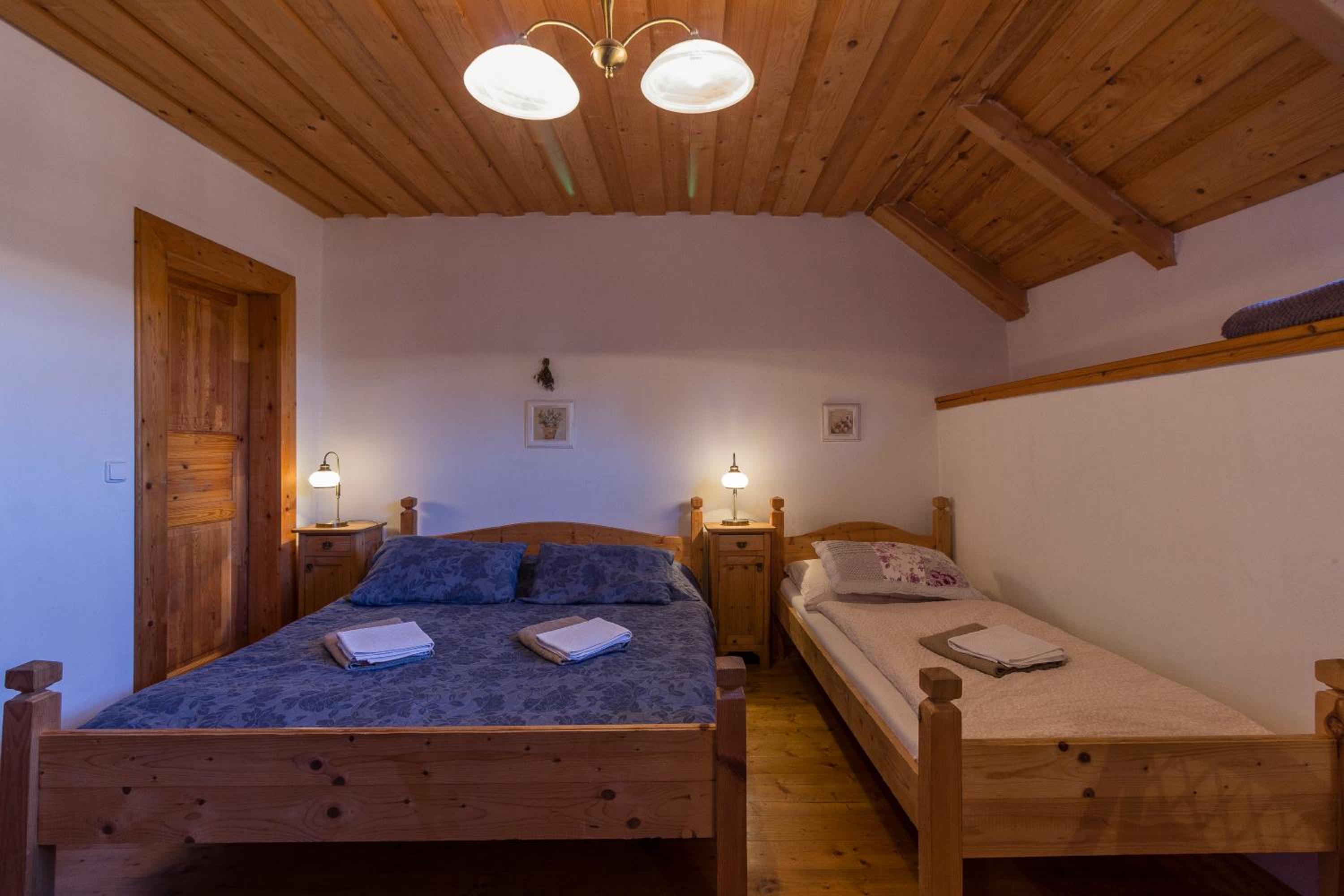 Triple Room with Private Bathroom photo 2