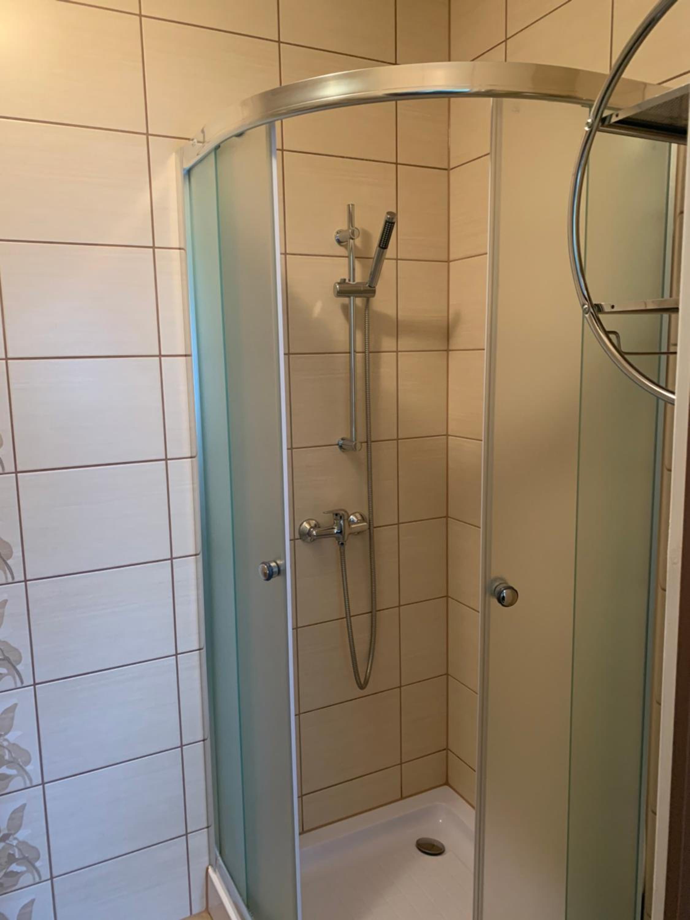Double Room - Photo 7