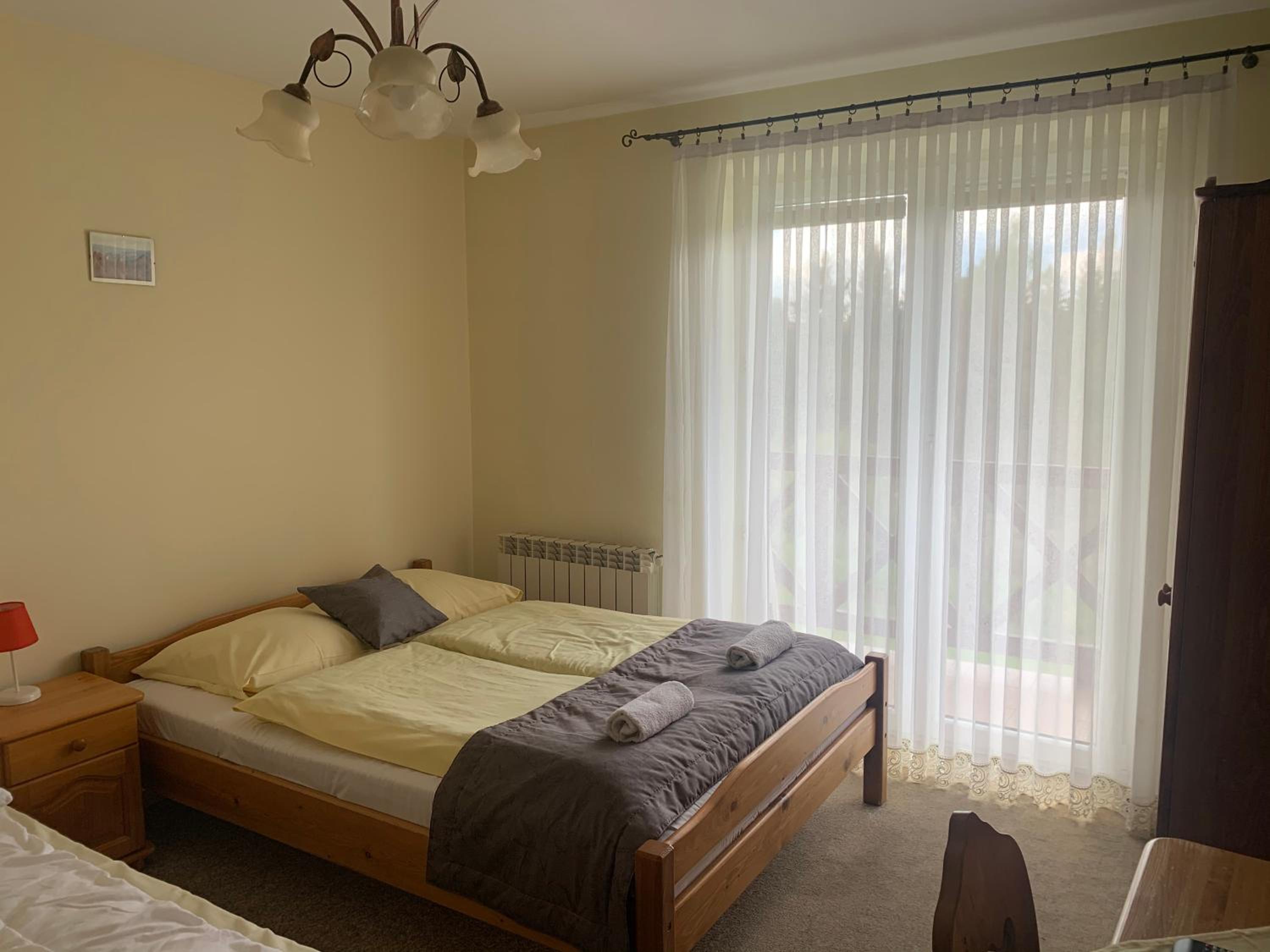 Double Room with Balcony - Photo 3