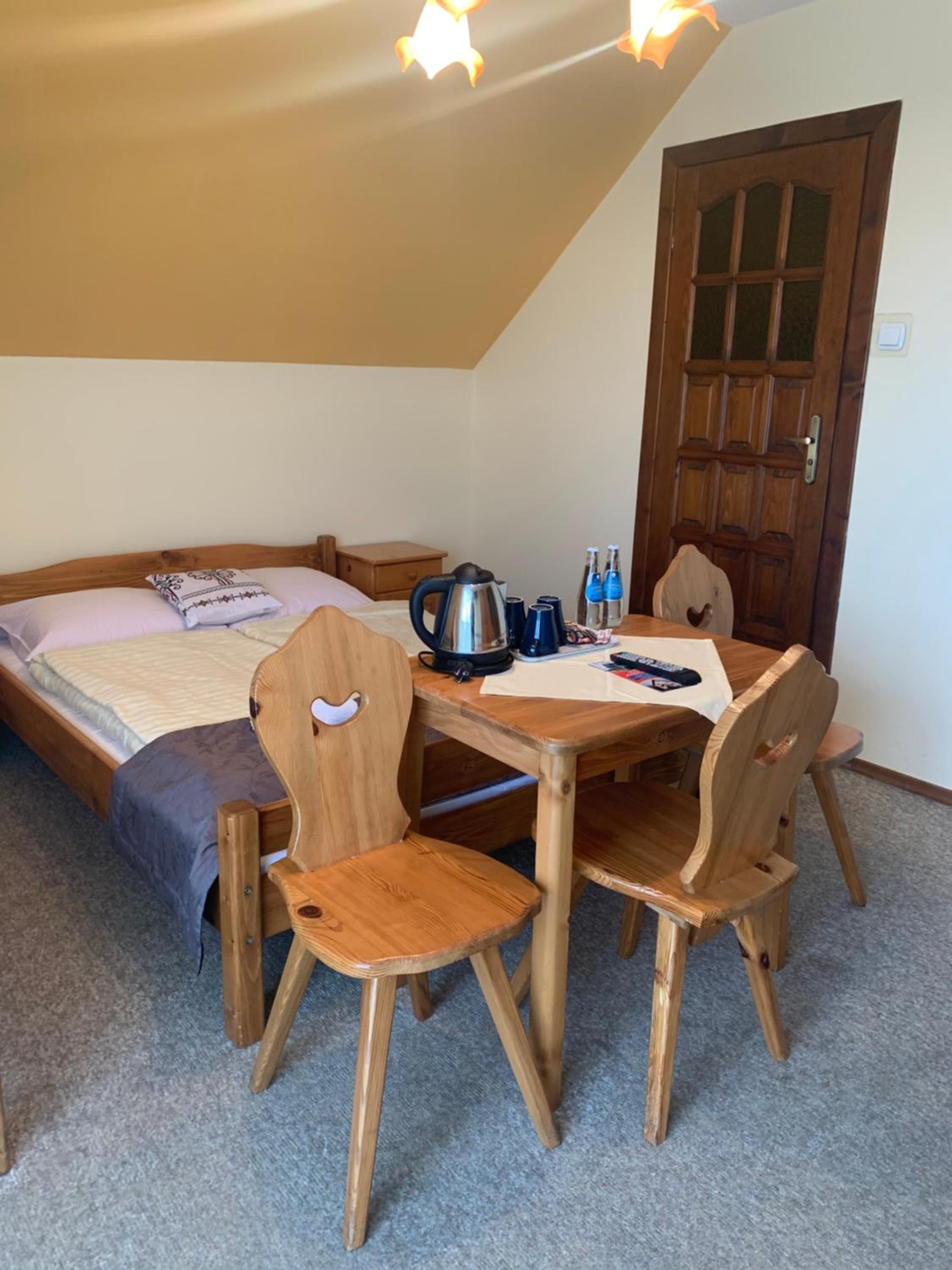Double Room with Balcony - Photo 5