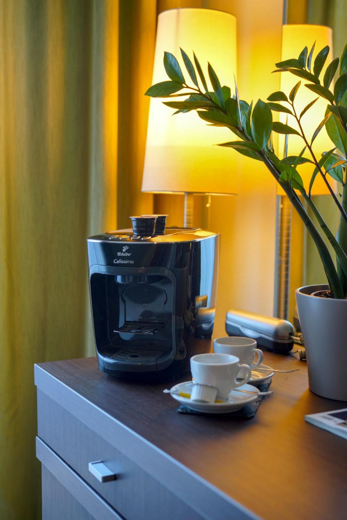 Business Room (2 Adults) - Photo 4