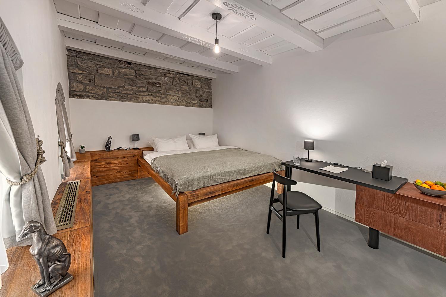 Deluxe Double Room with Extra Bed - Photo 2