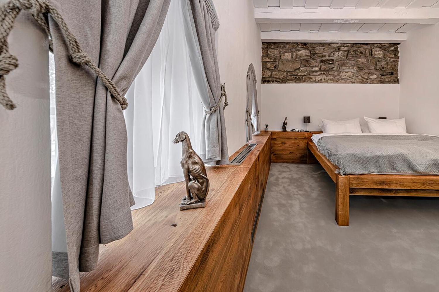 Deluxe Double Room with Extra Bed - Photo 7