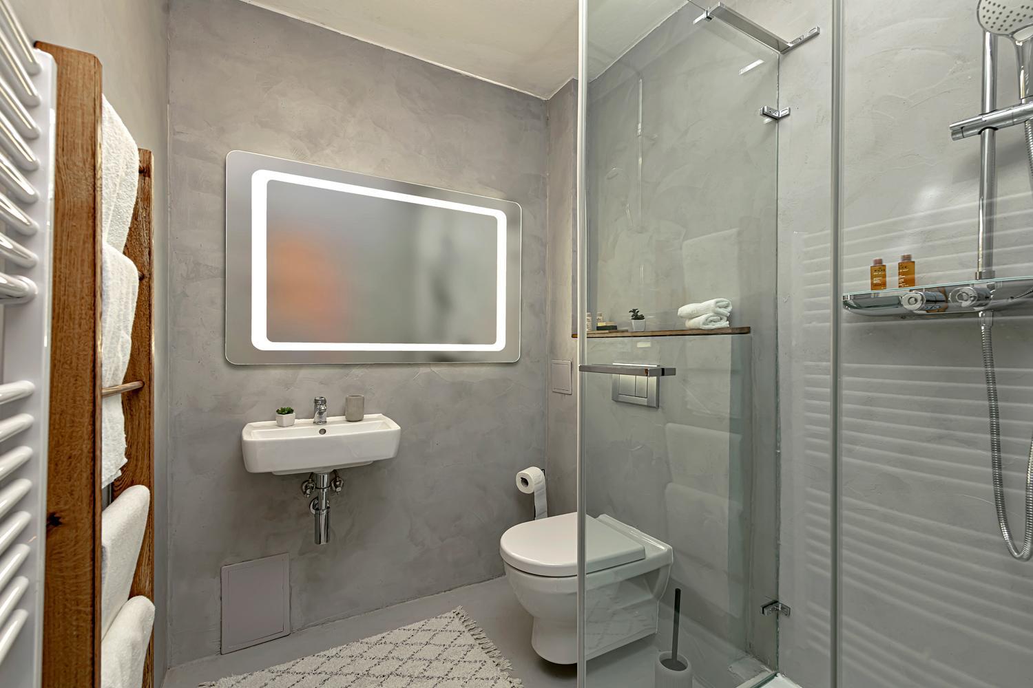 Deluxe Double Room with Extra Bed - Photo 6