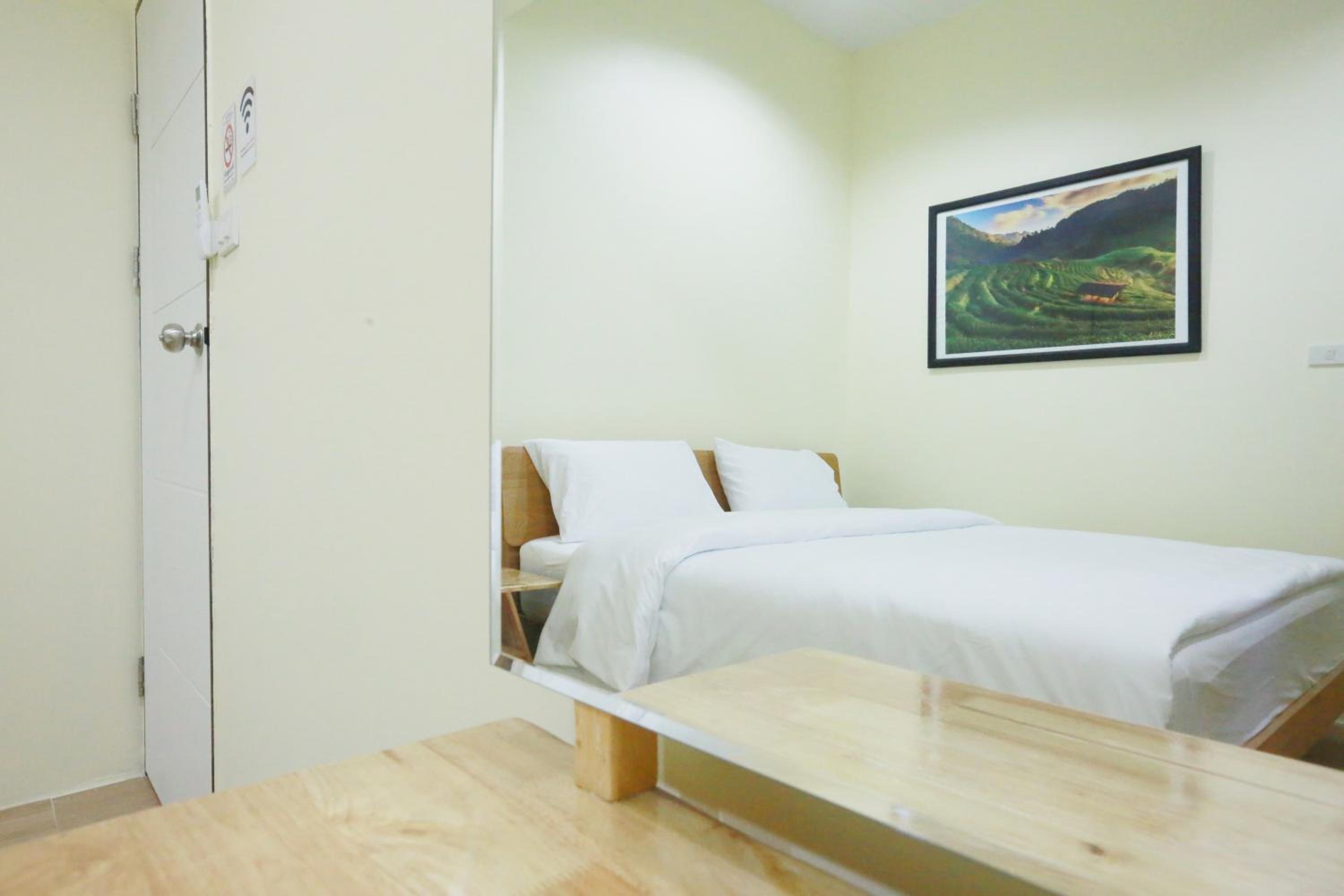 Deluxe King Room photo 3