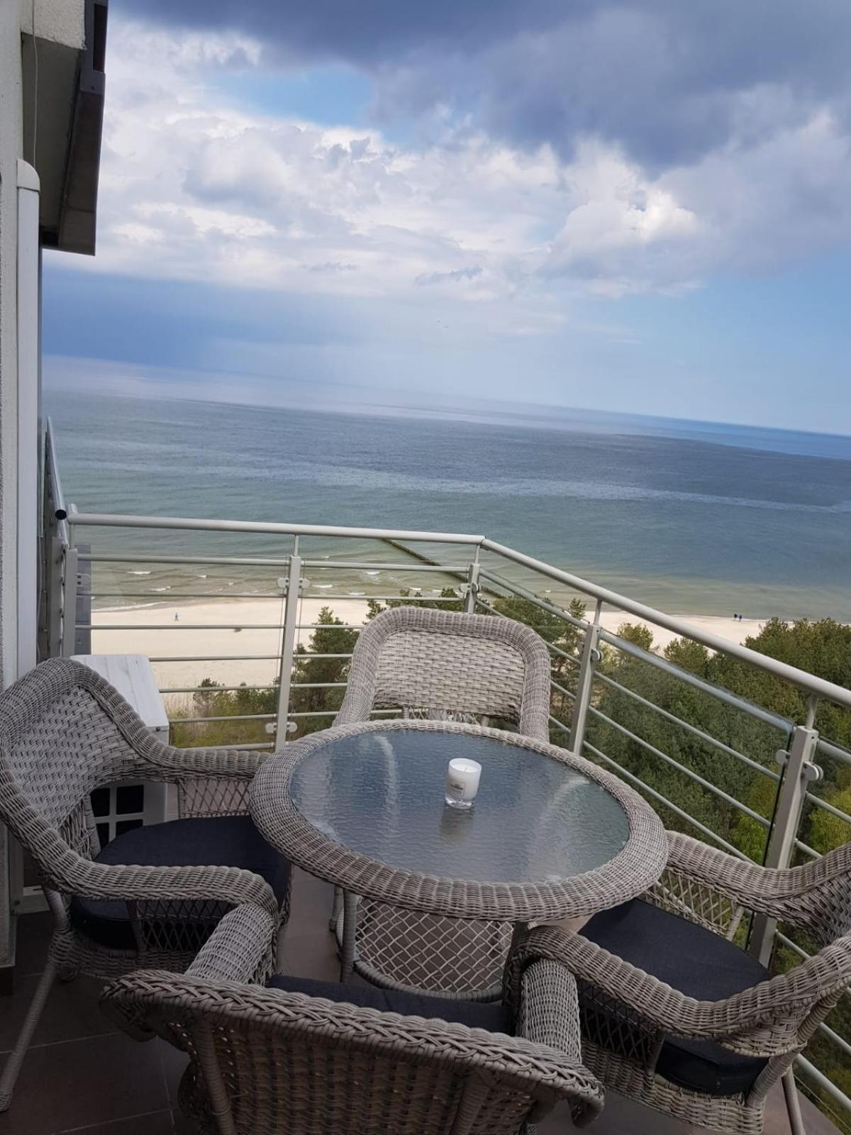 Apartment with Balcony photo 2