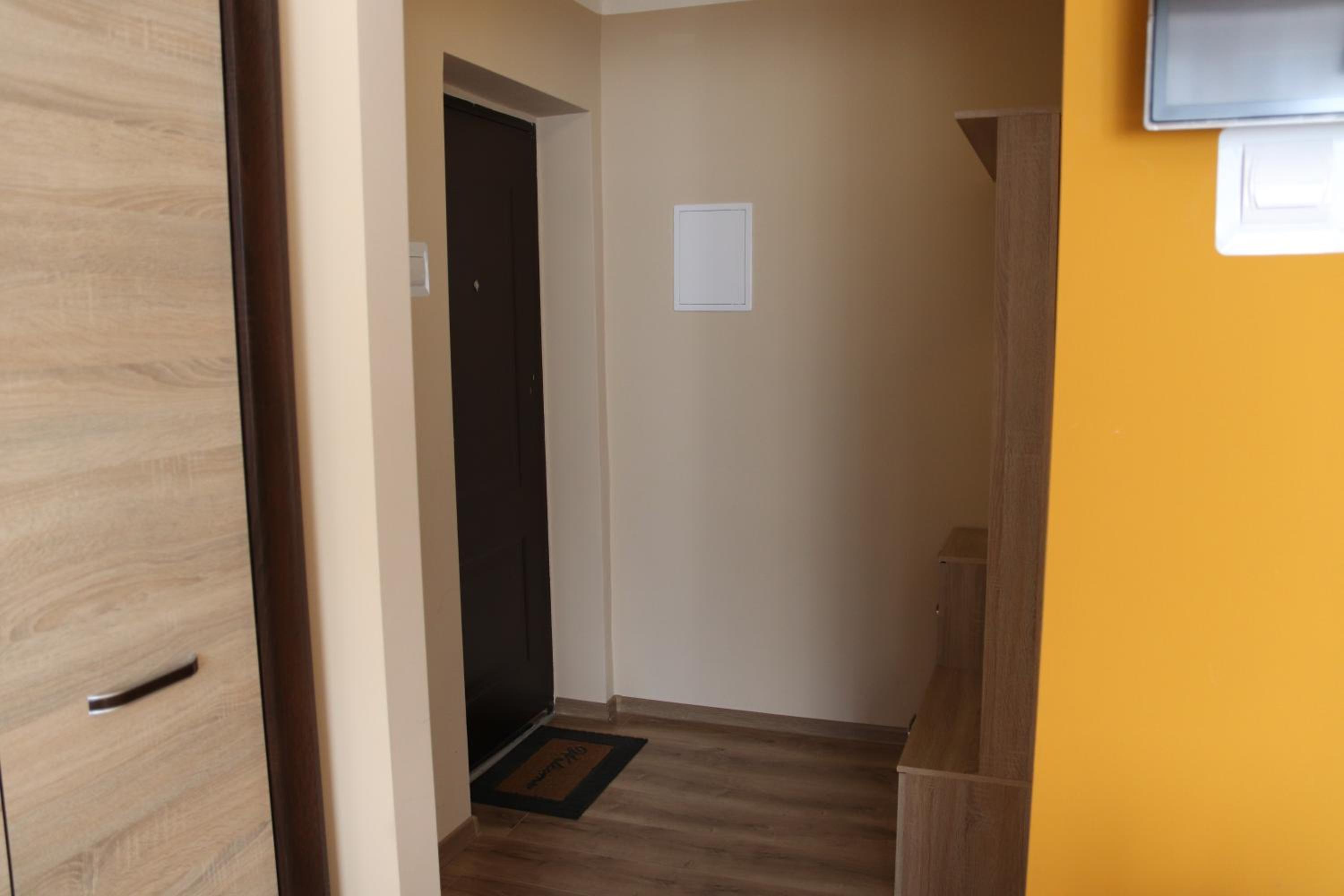 One-Bedroom Apartment - Photo 21