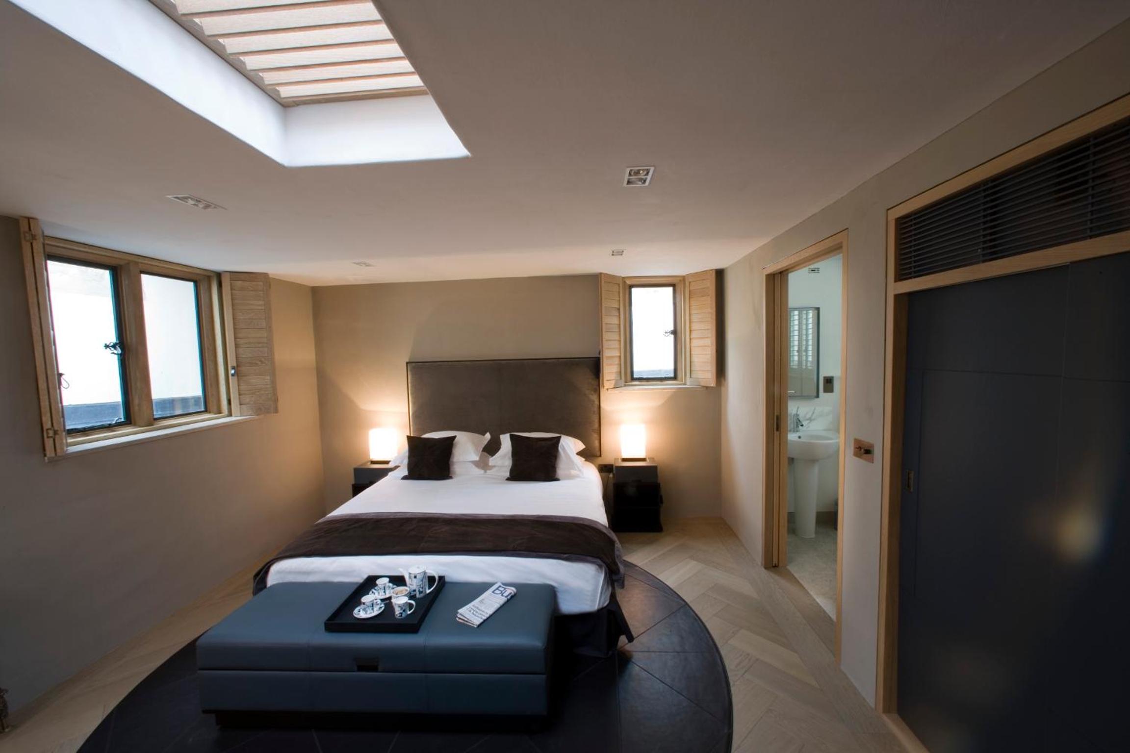 Six-Bedroom House