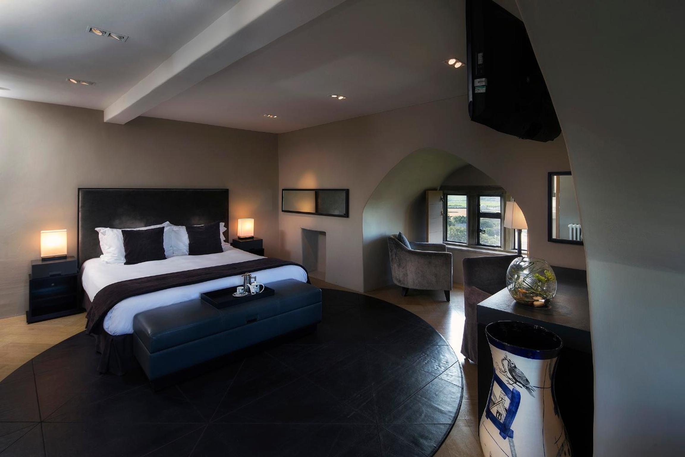 Super King room with Bath