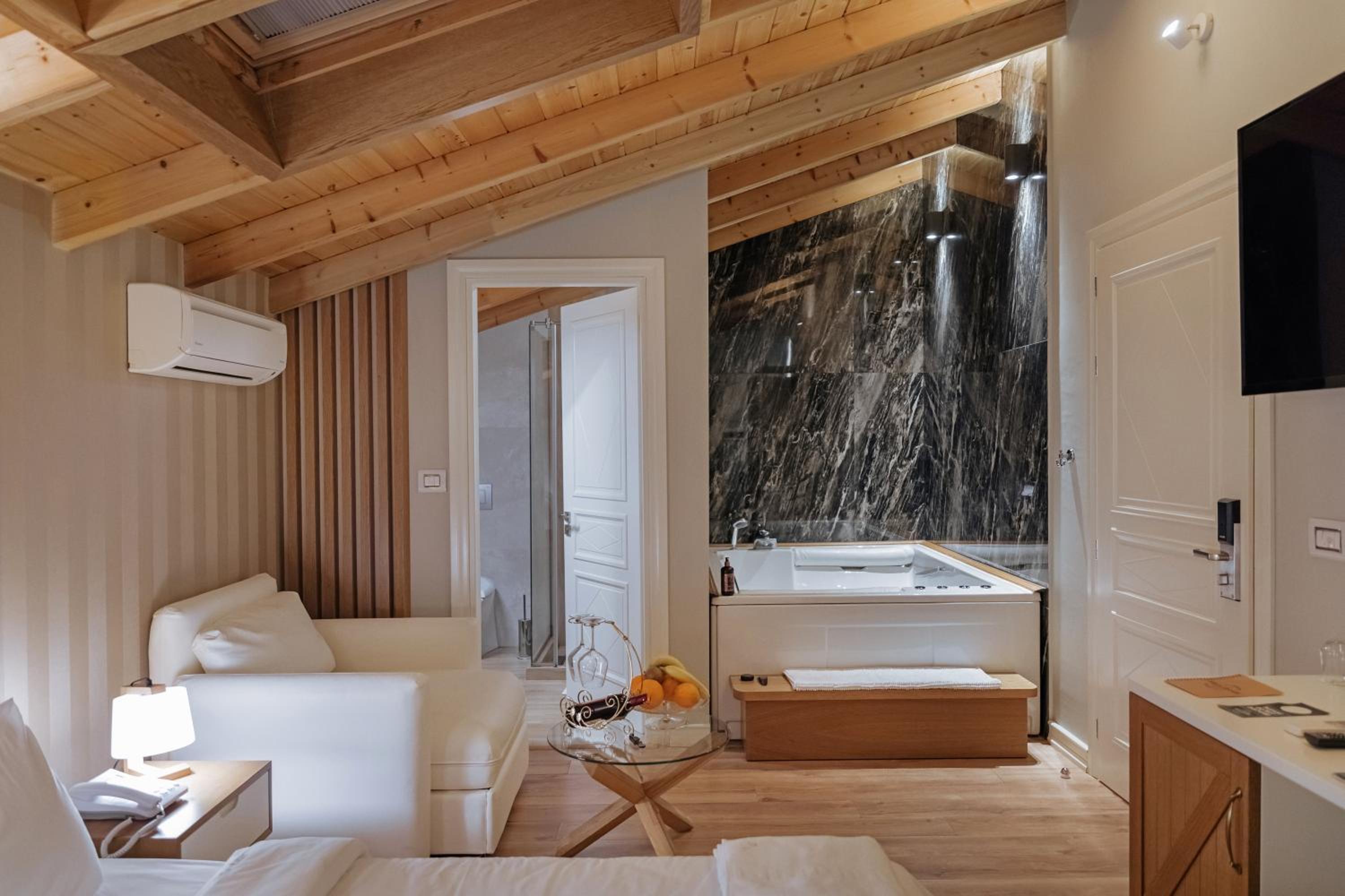 Suite with Balcony